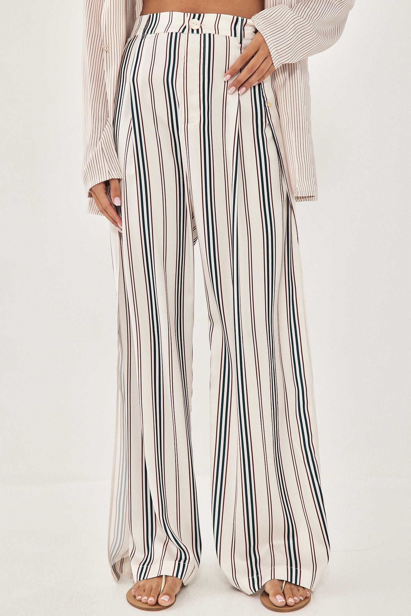 WIDE PANTS SLIT