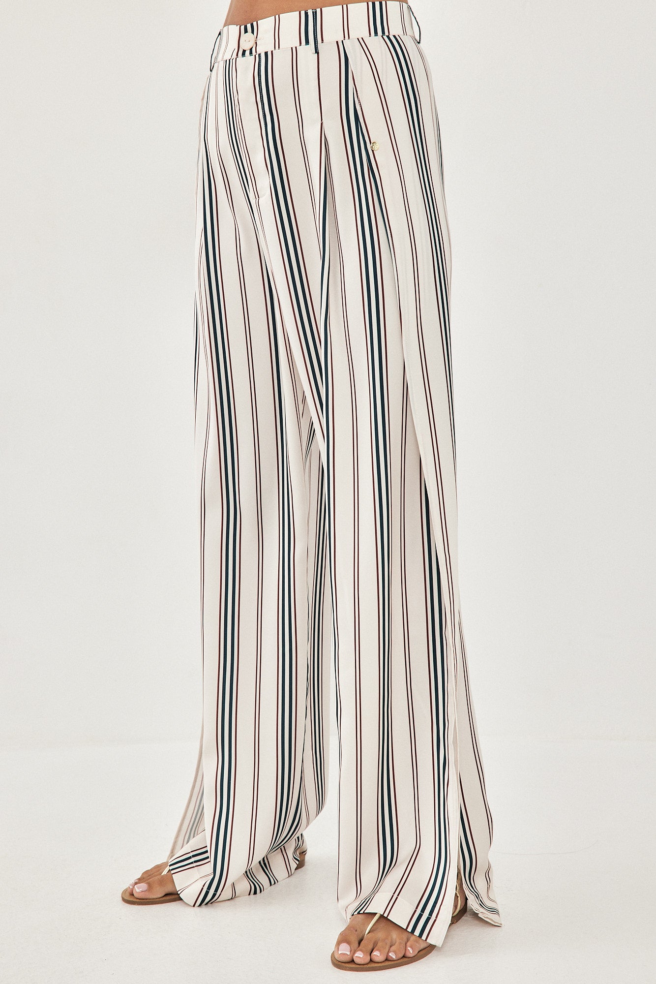WIDE PANTS SLIT