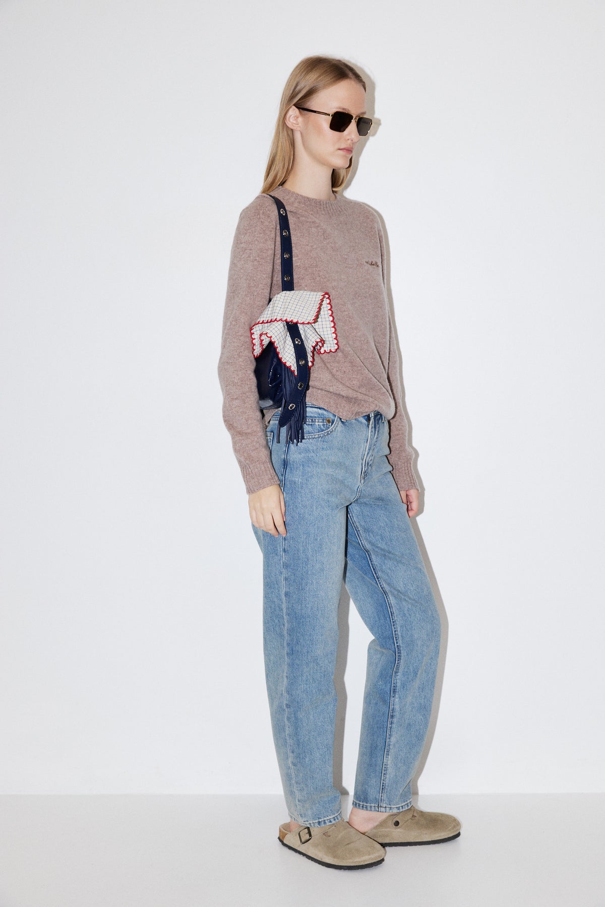 NO. 120 CASUAL STRAIGHT LEG