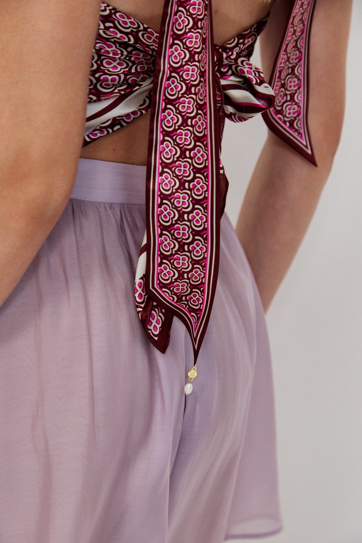 SILK SCARF MEDIUM