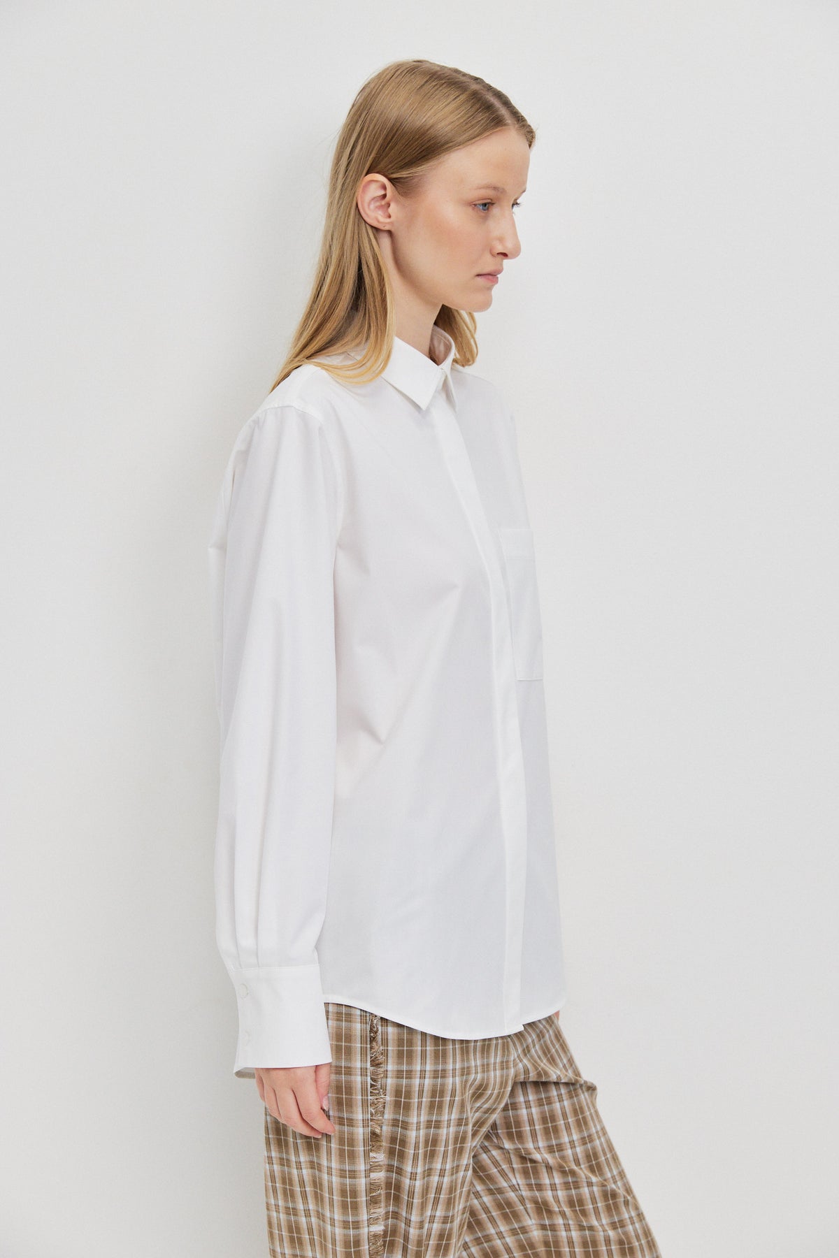 LONG SLEEVE BUTTON SHIRT