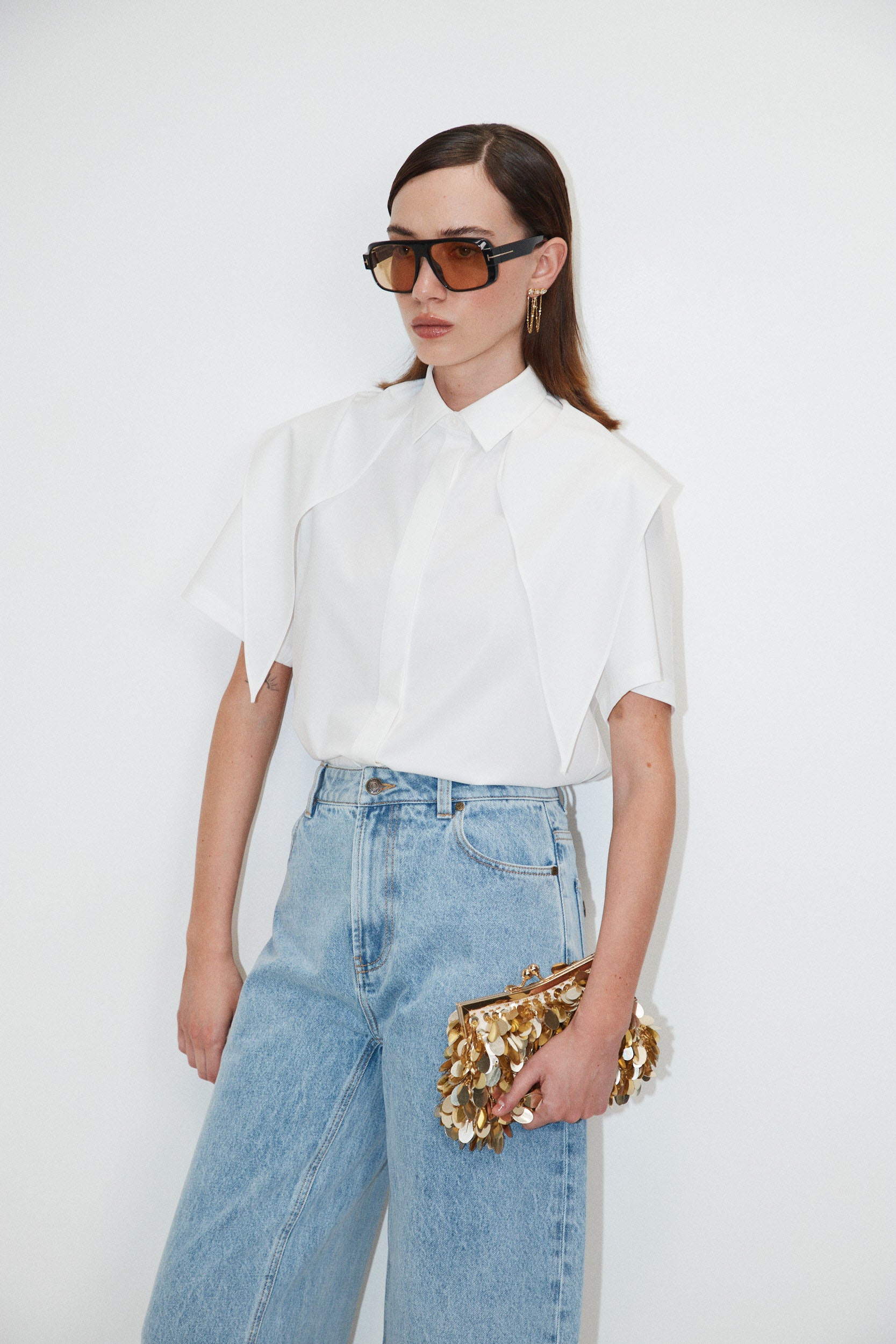 SHORT SLEEVES BUTTON SHIRT
