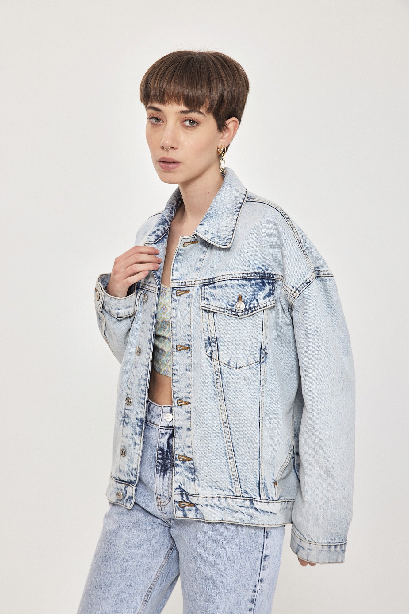 DENIM JACKET