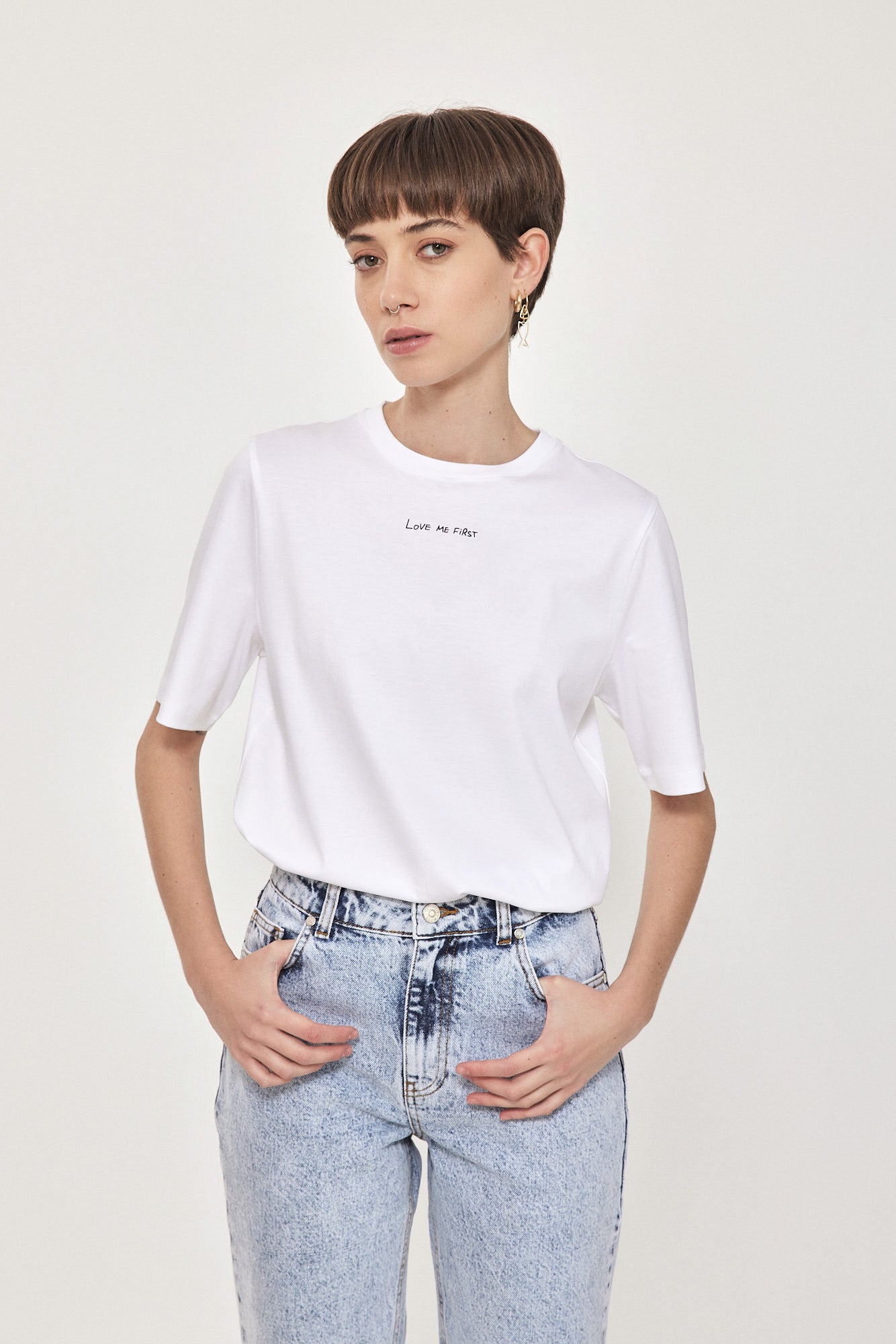 T SHIRT LOVE ME FIRST