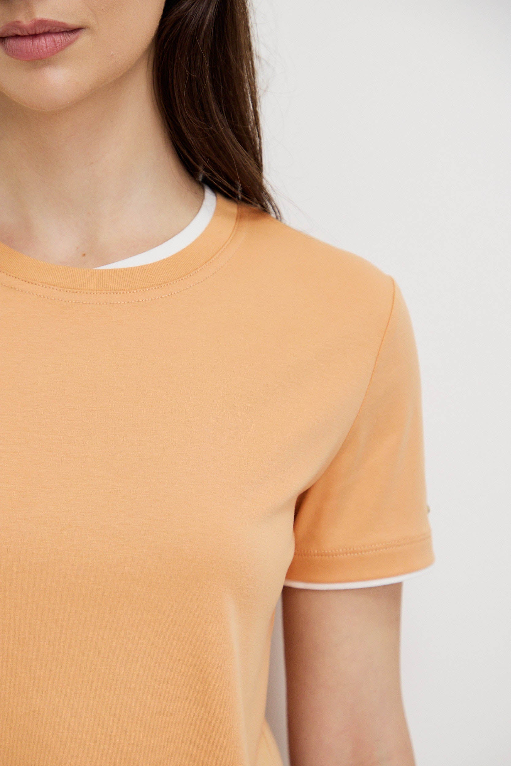 ASYMMETRIC COLLAR T