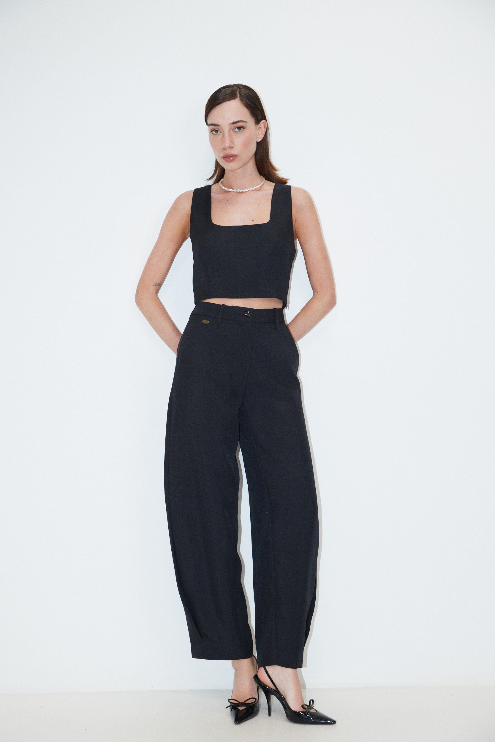 SQUARE CROP TOP