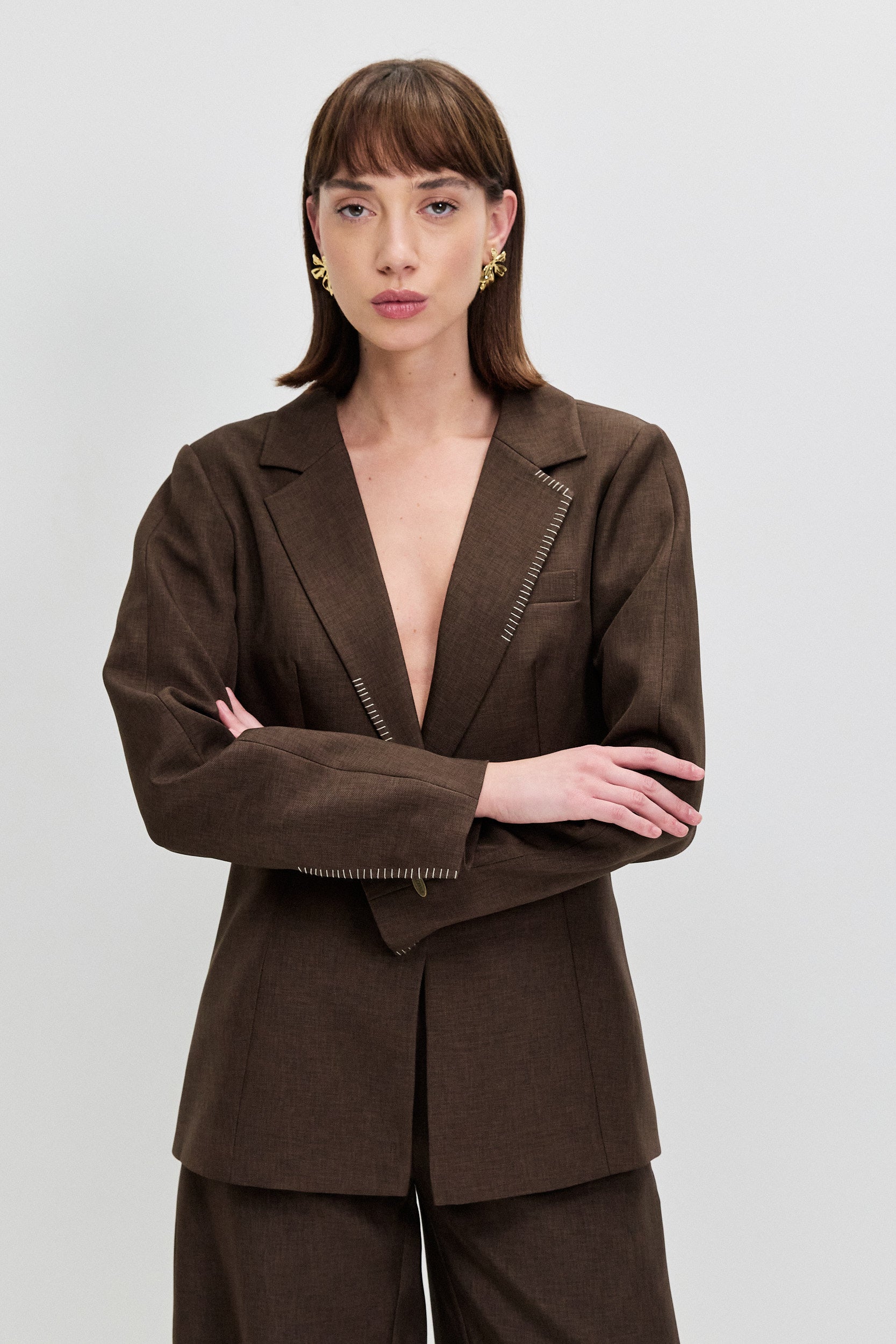 TAILORED JACKET WITH BALLOON SLEEVES AND EMBROIDERY