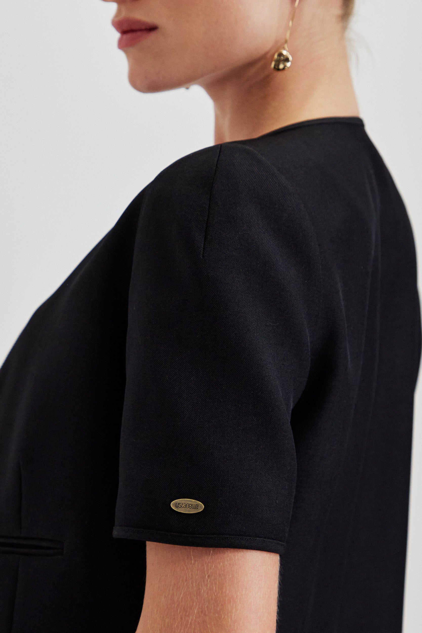 SHORT SLEEVE JACKET