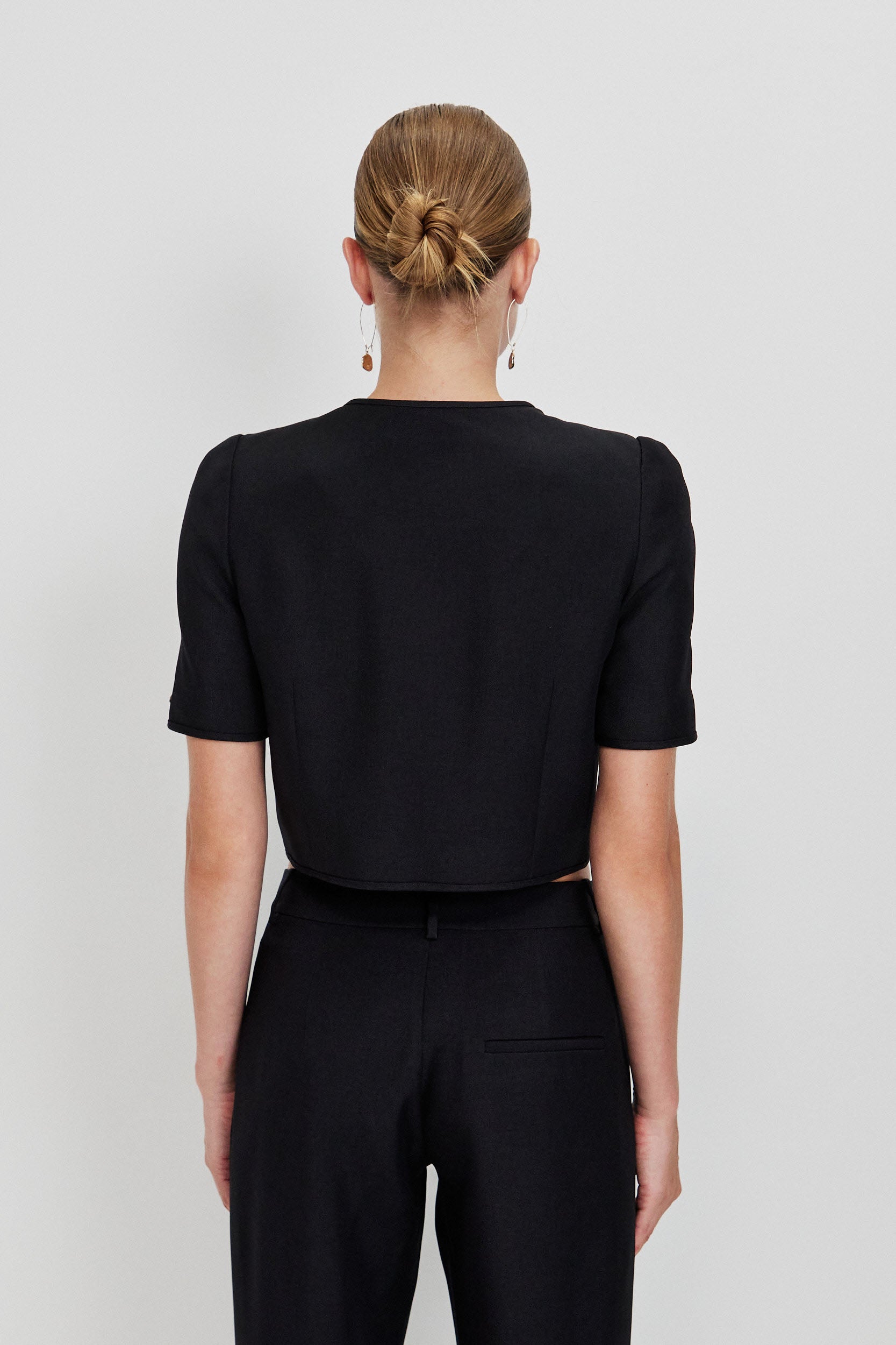 SHORT SLEEVE JACKET