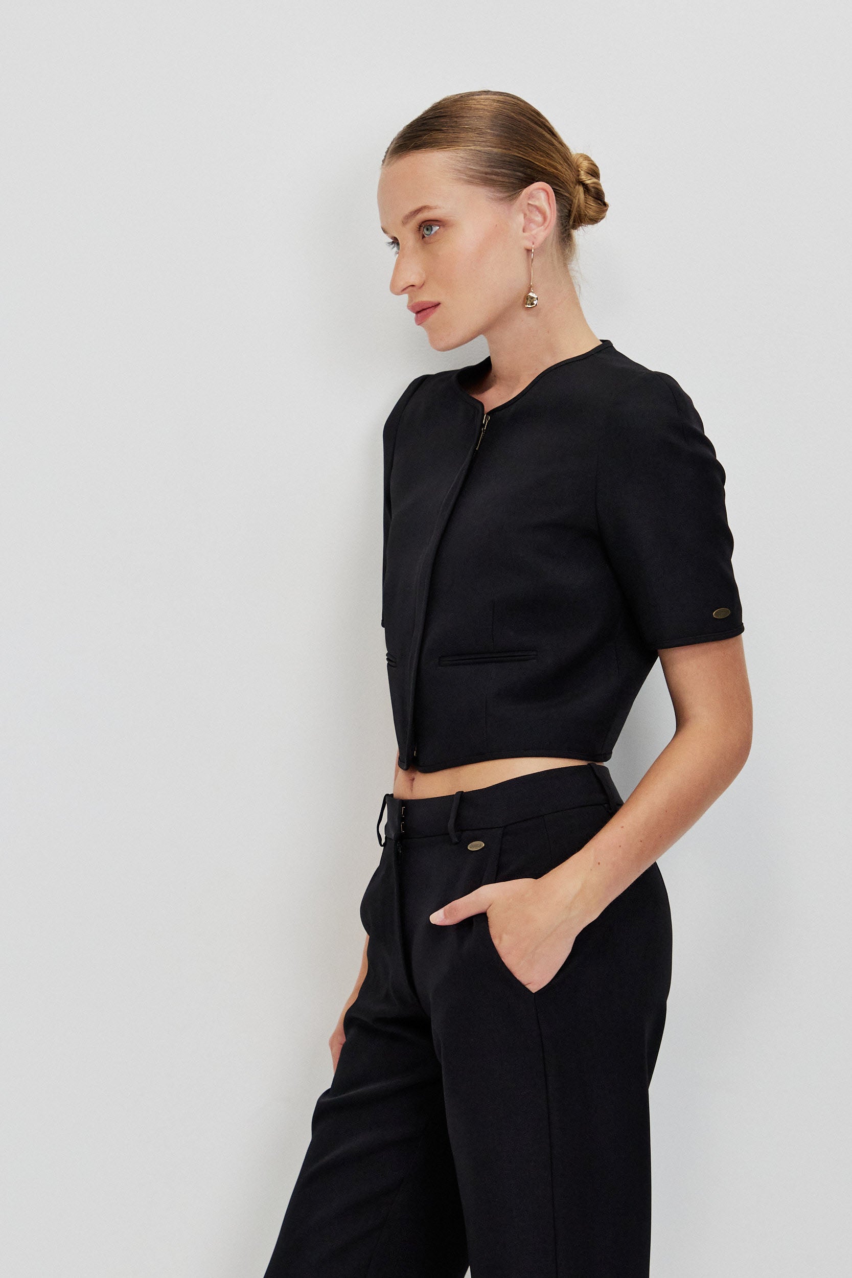 SHORT SLEEVE JACKET