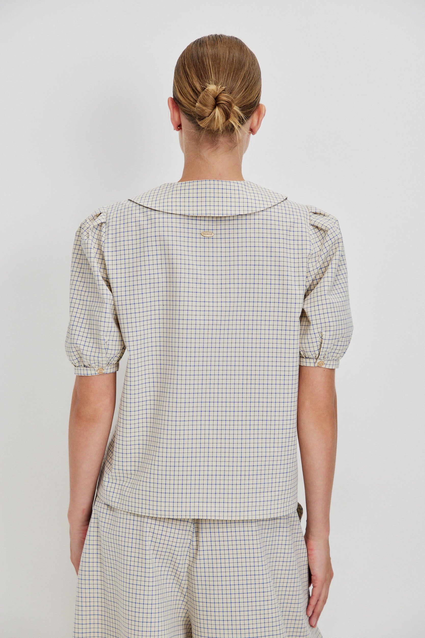 V NECK BLOUSE