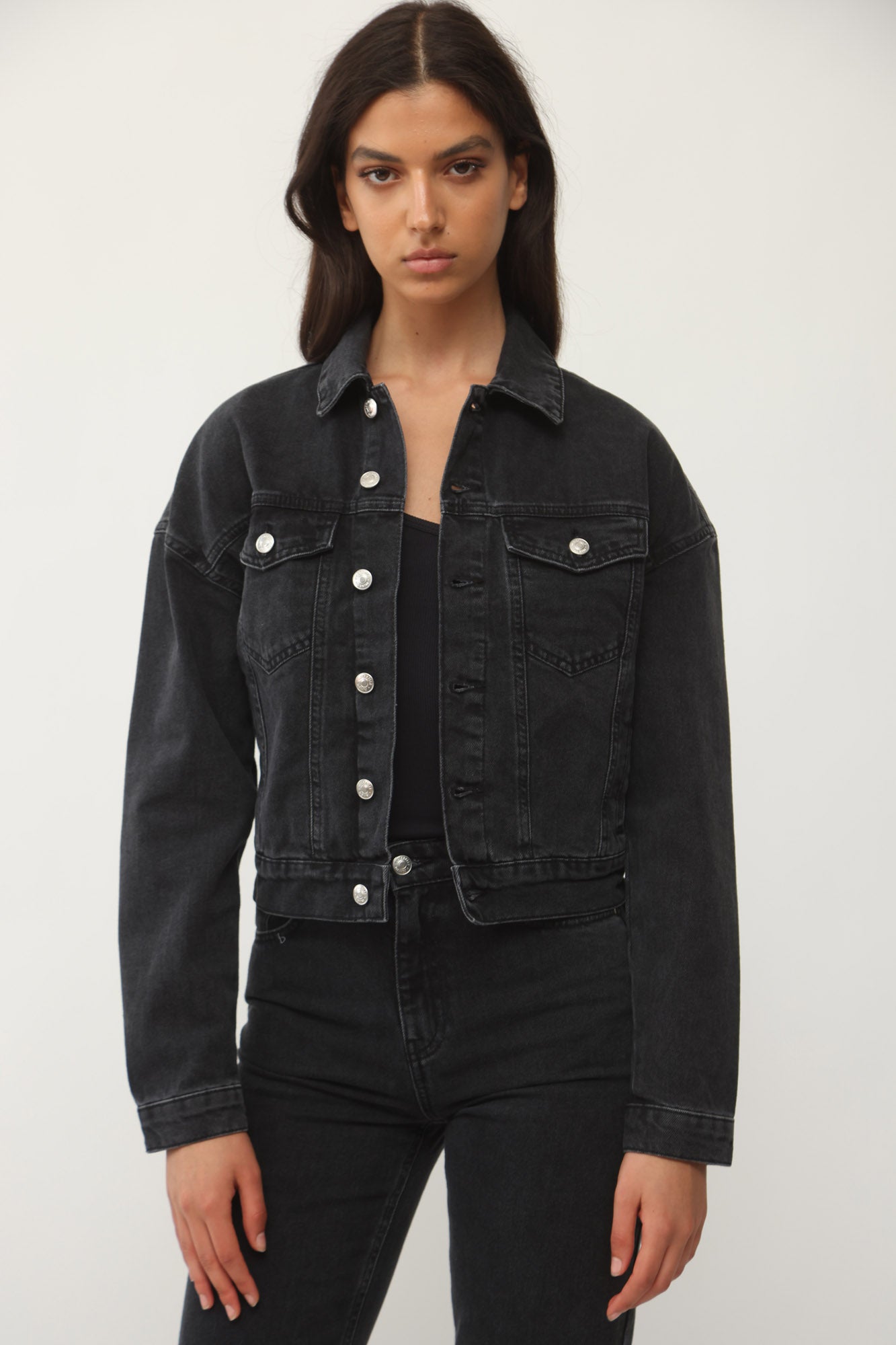 CROPPED DENIM JACKET