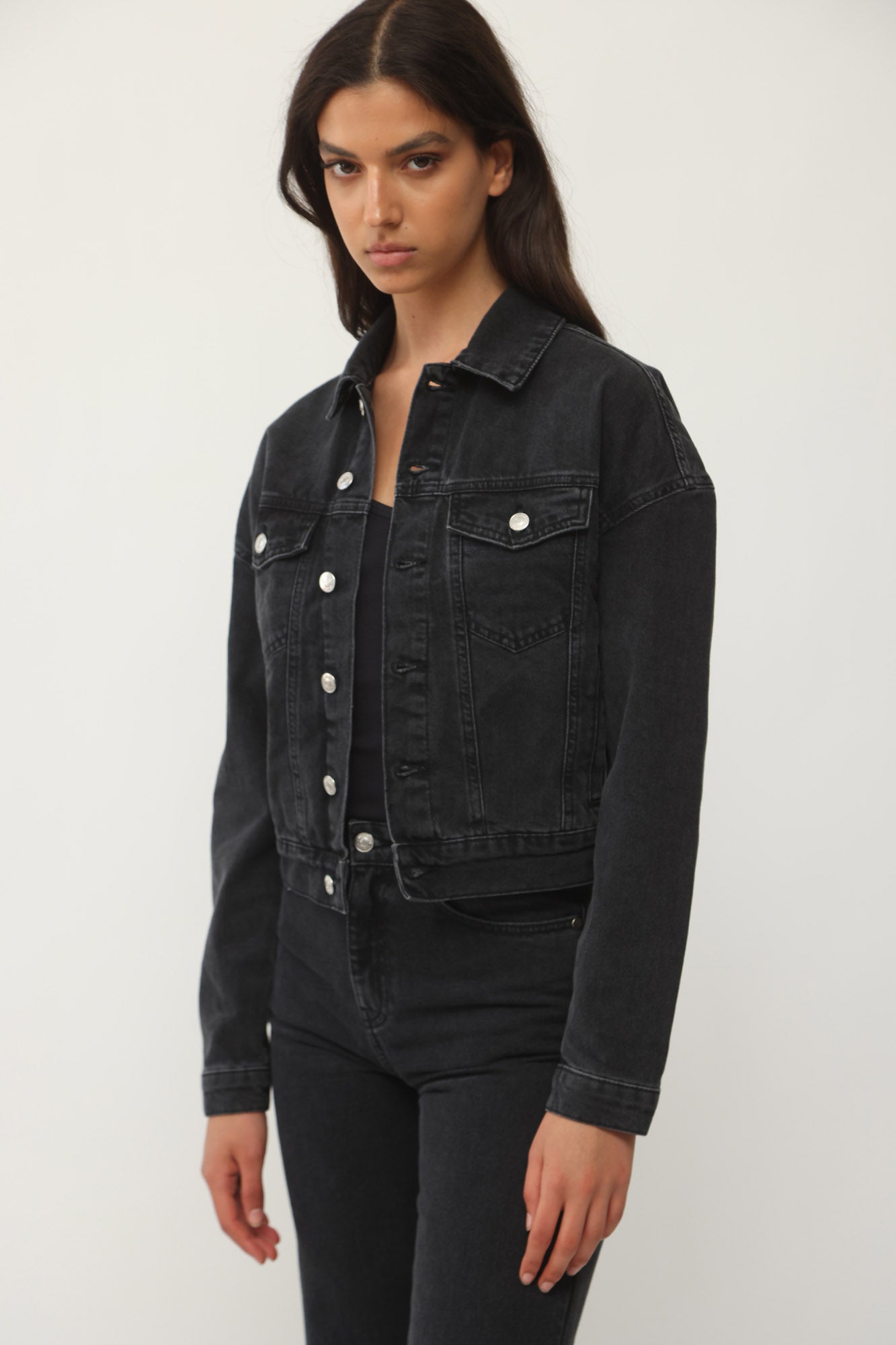 CROPPED DENIM JACKET