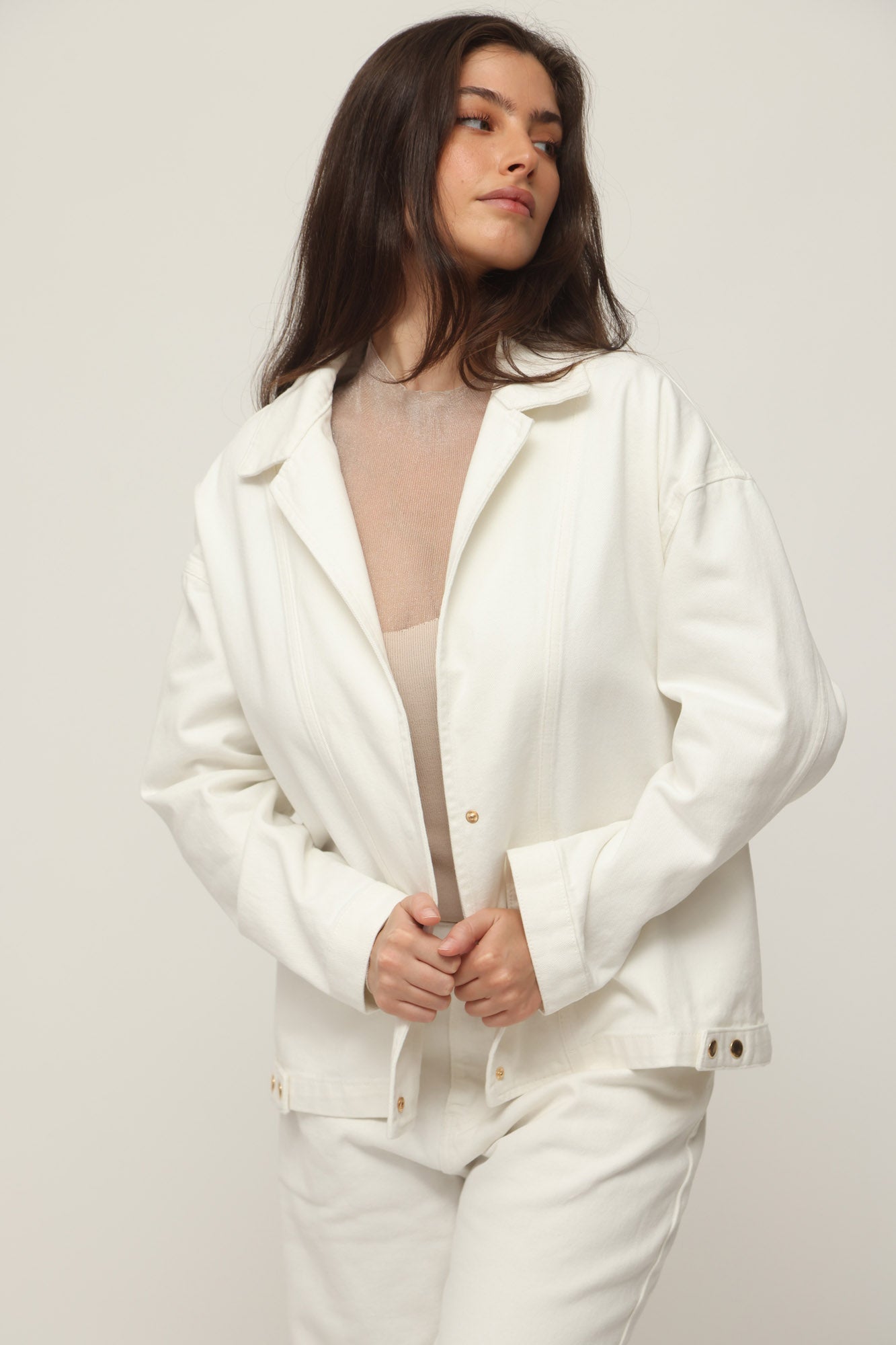 DENIM JACKET HIDDEN SNAPS