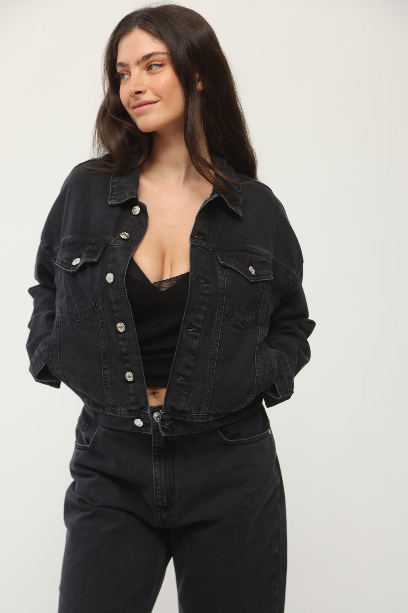 CROPPED DENIM JACKET