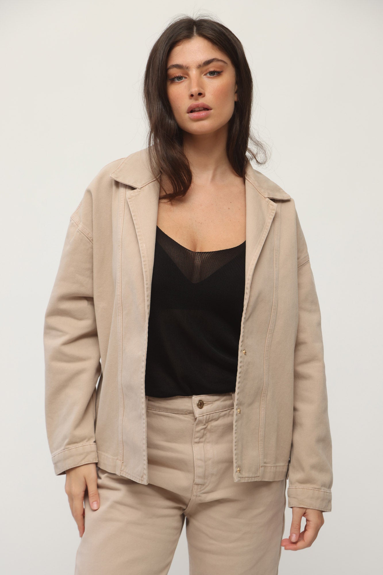 DENIM JACKET HIDDEN SNAPS