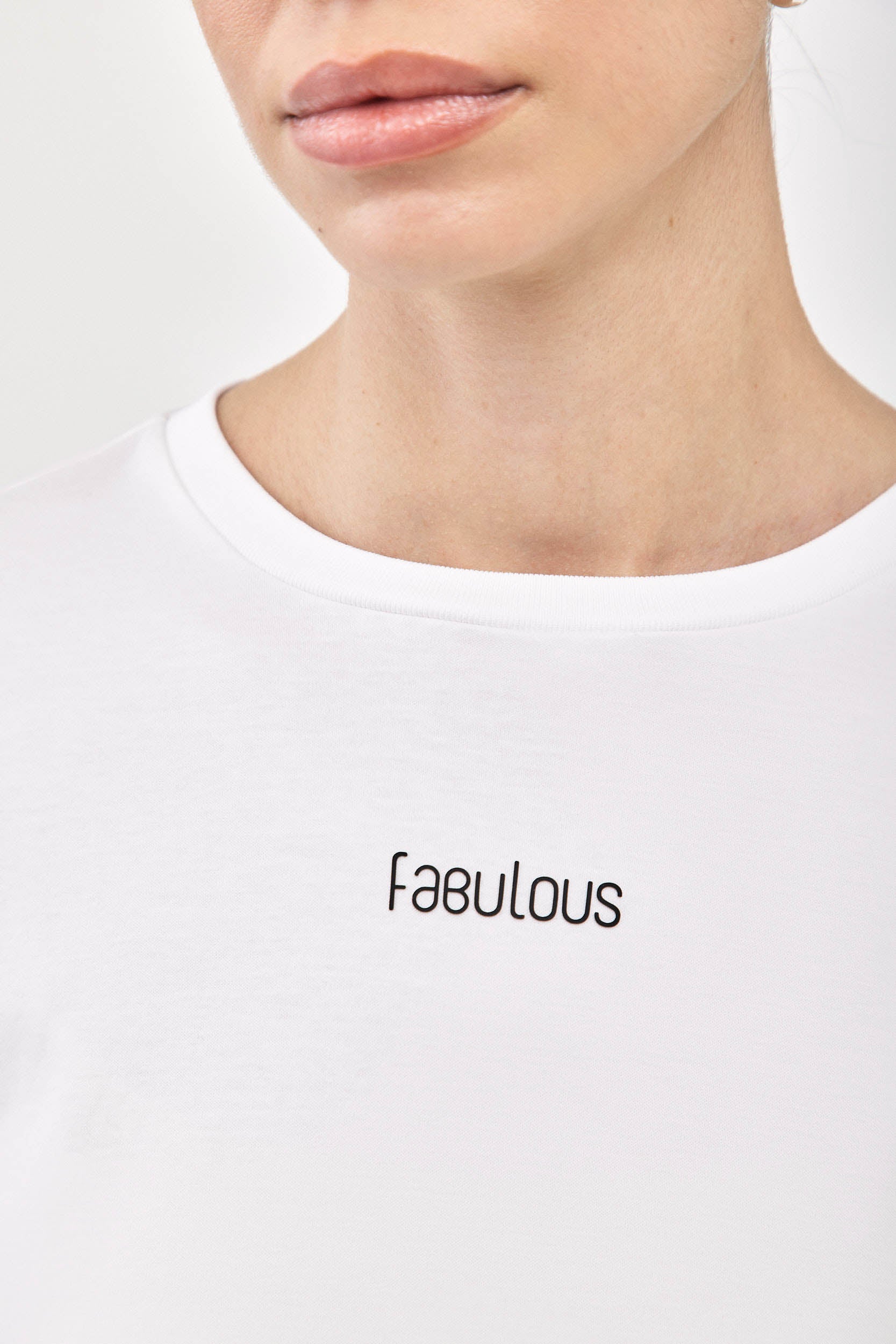 USTABELLE TULLE SLEEVE