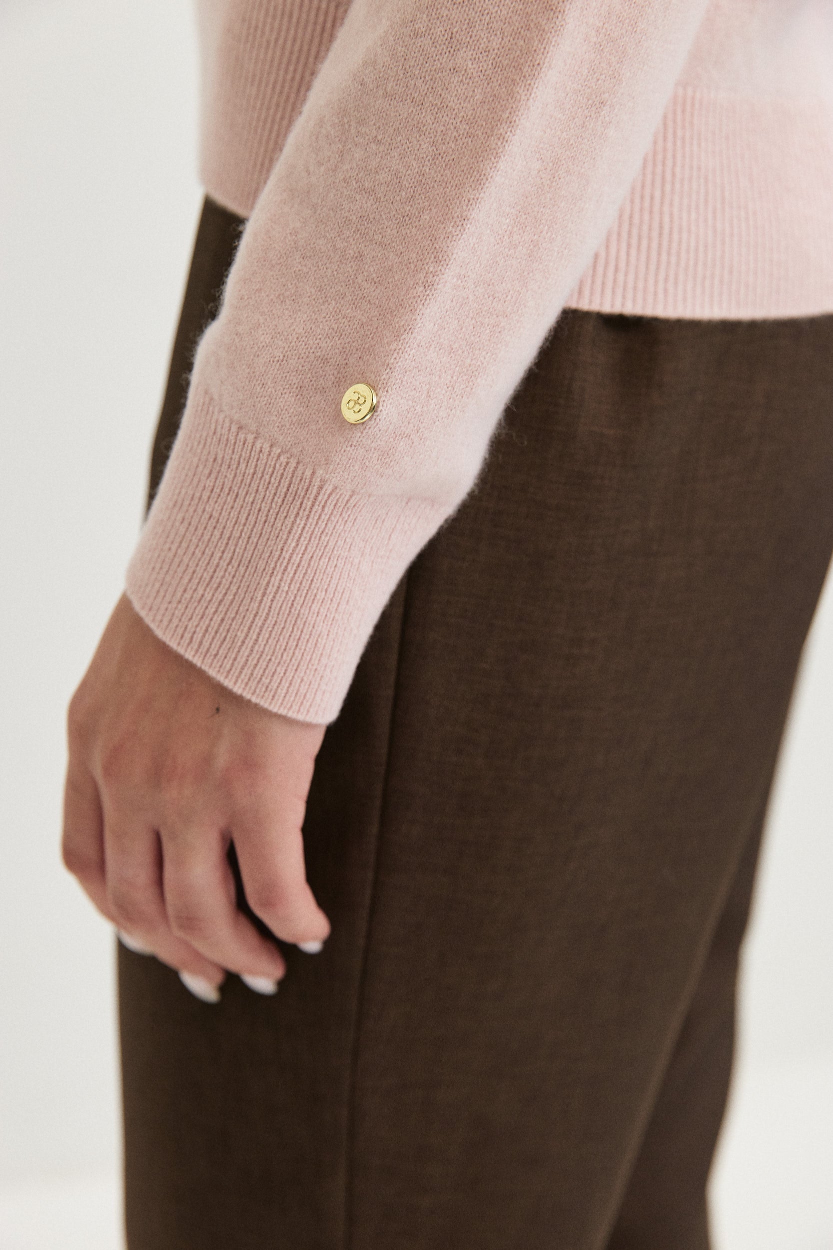 THIN WOOL EMB KNITWEAR