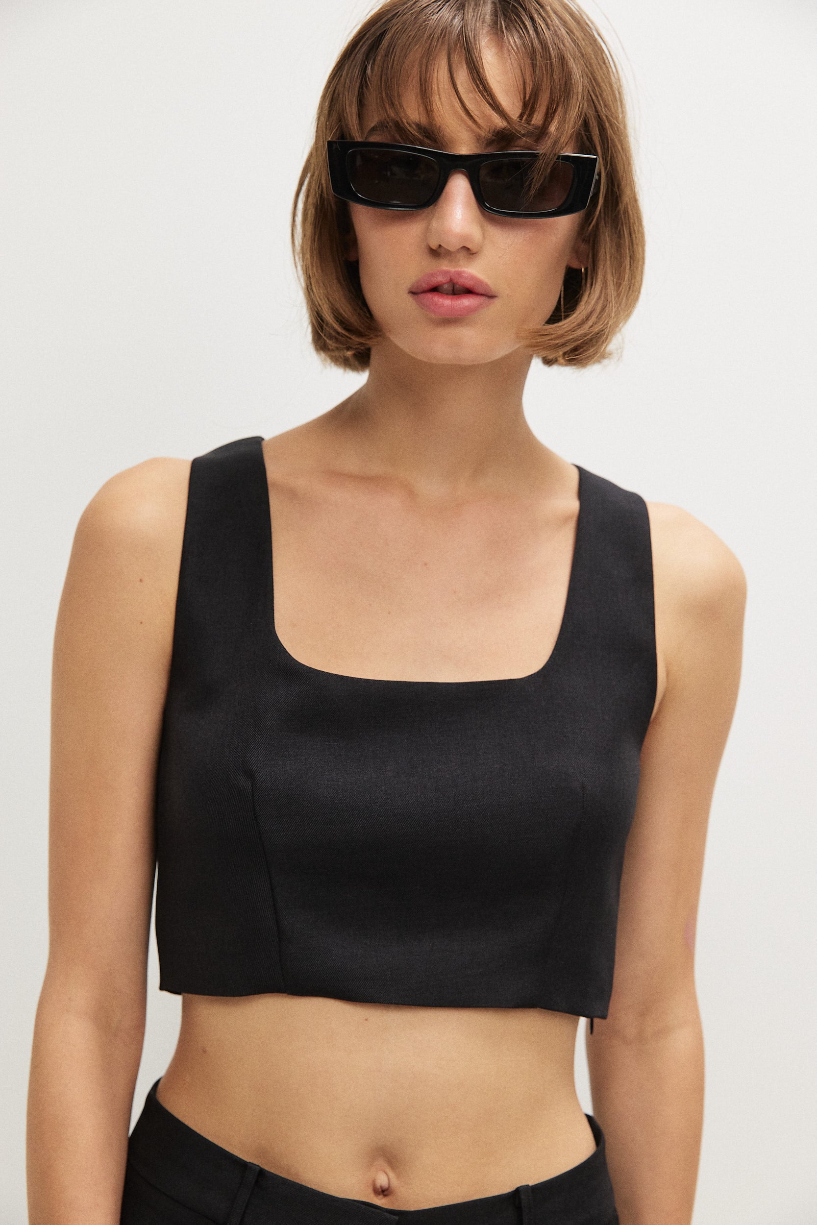SQUARE CROP TOP