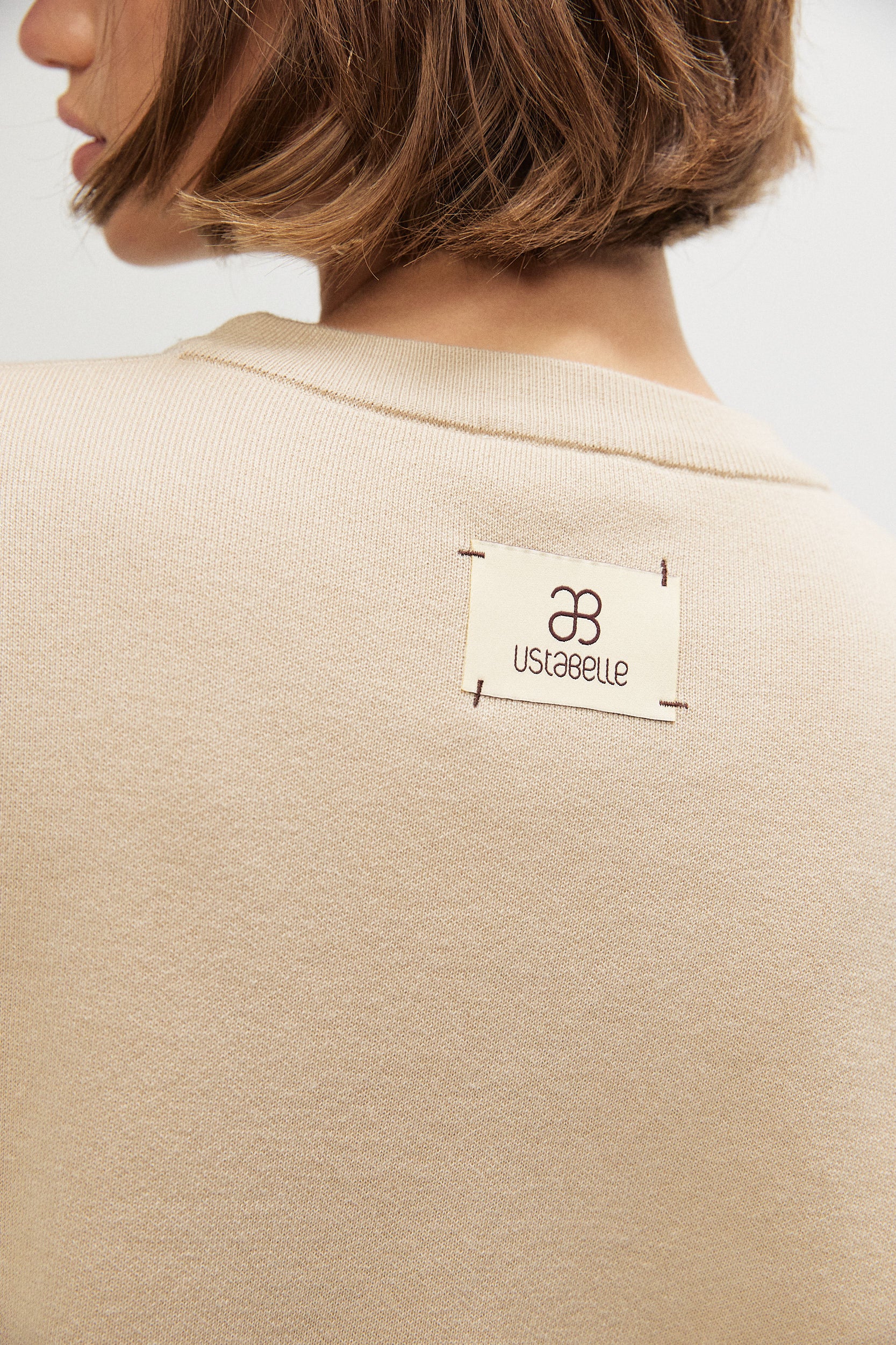 OVERSIZED KNITTED SWEATSHIRT