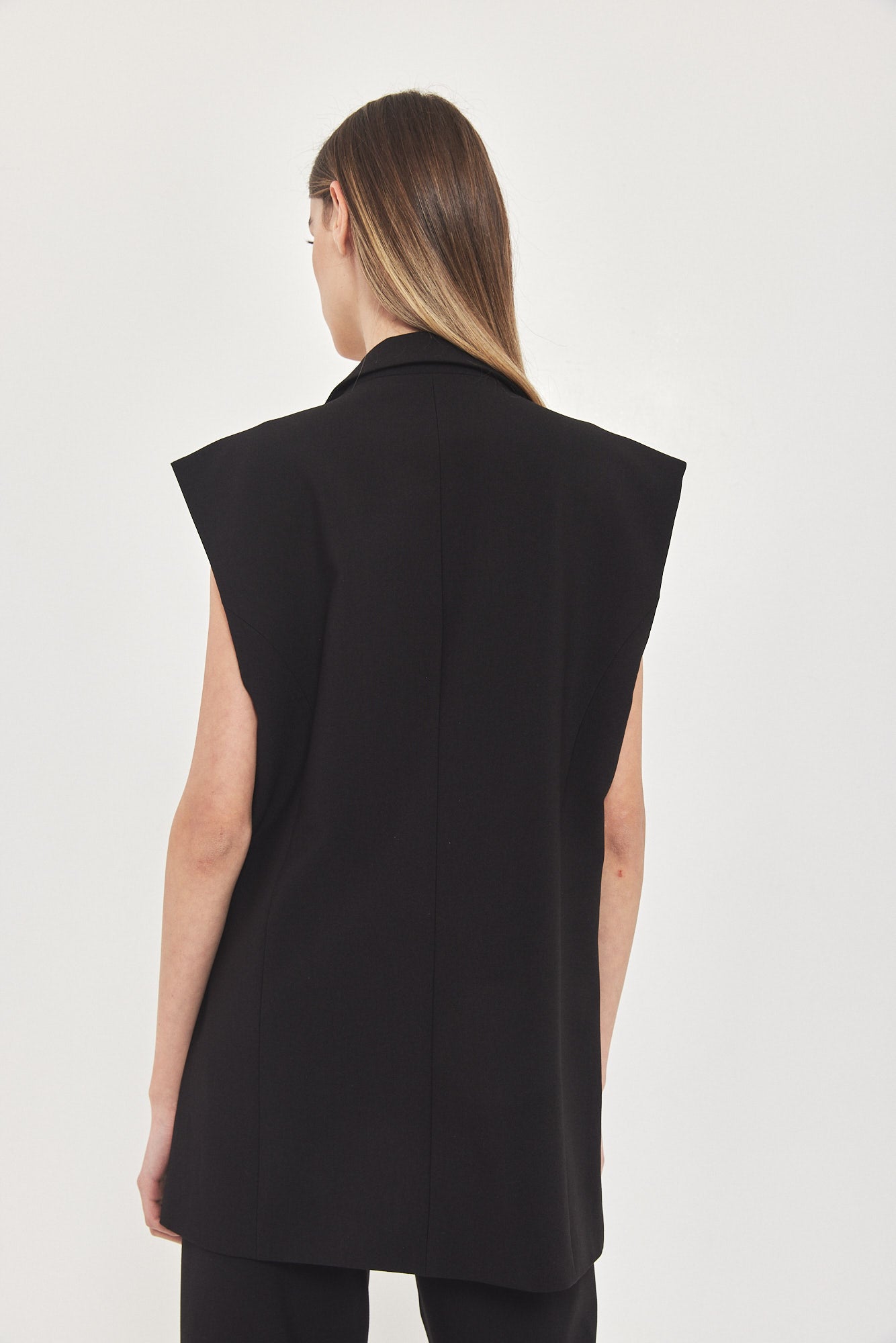CLASSIC VEST