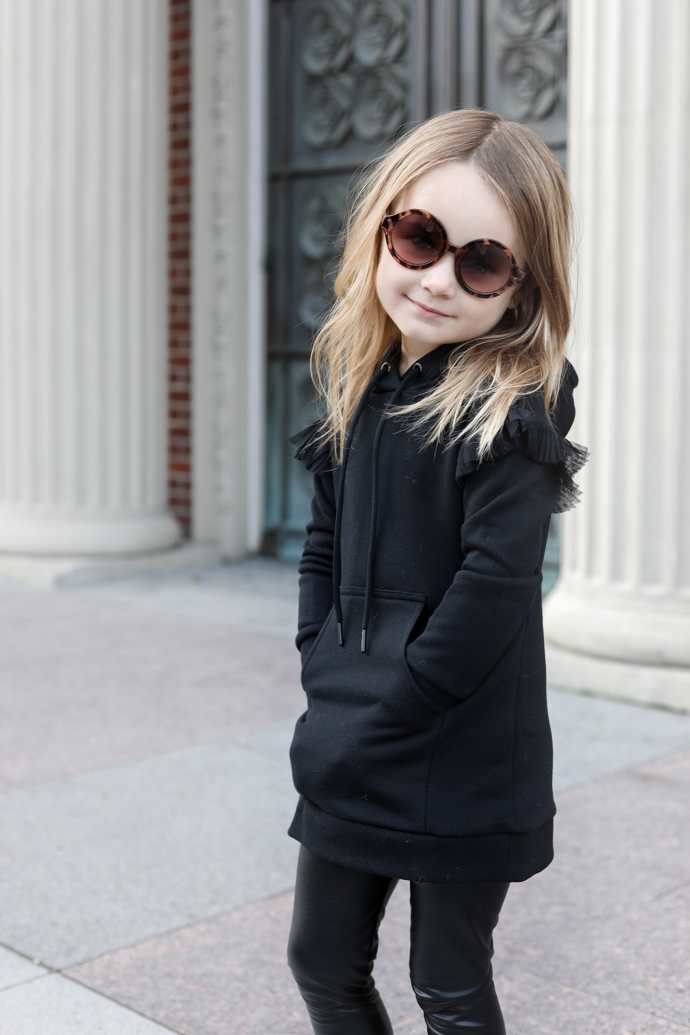 wings top black