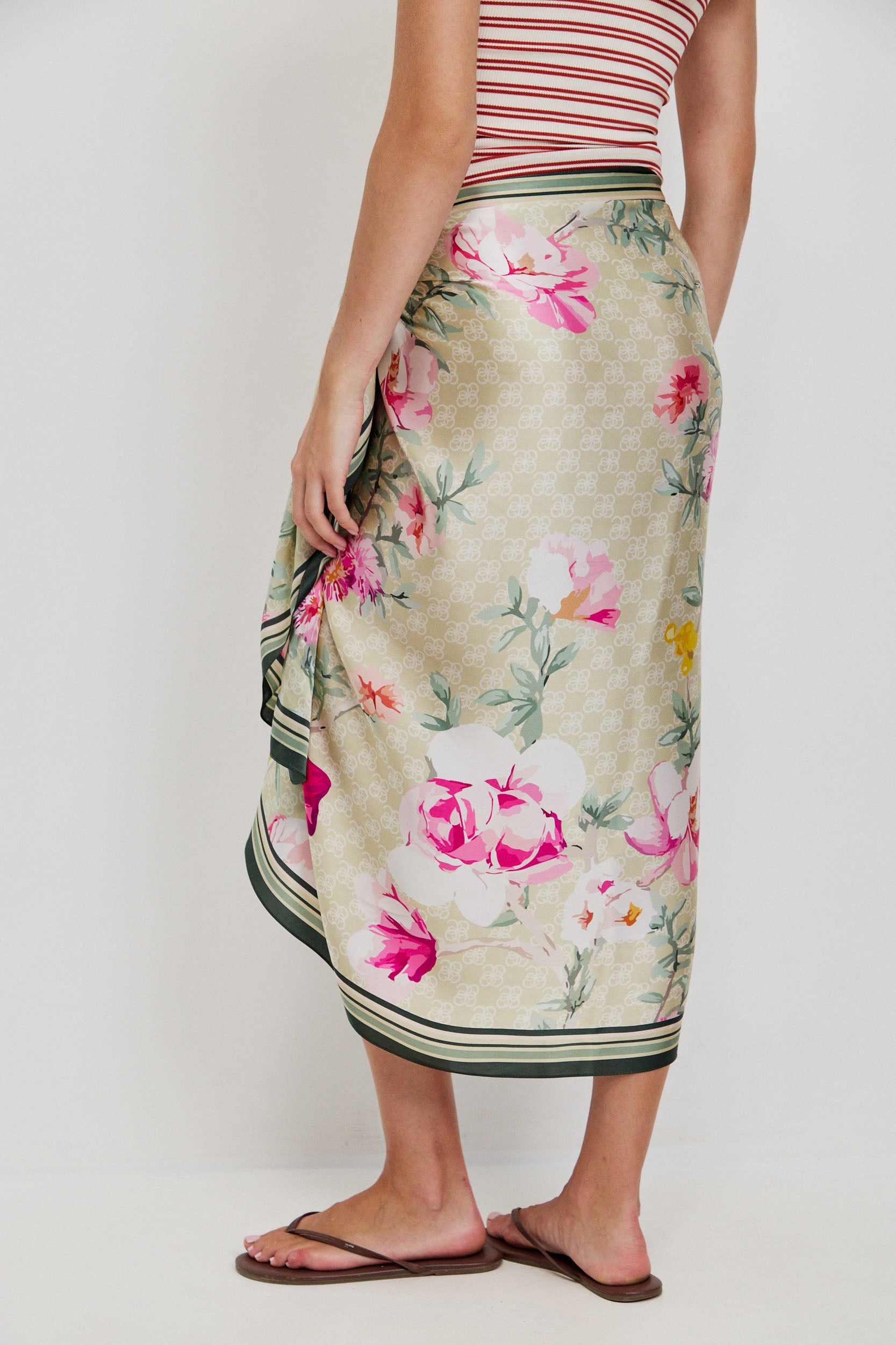 SILK SARONG LARGE