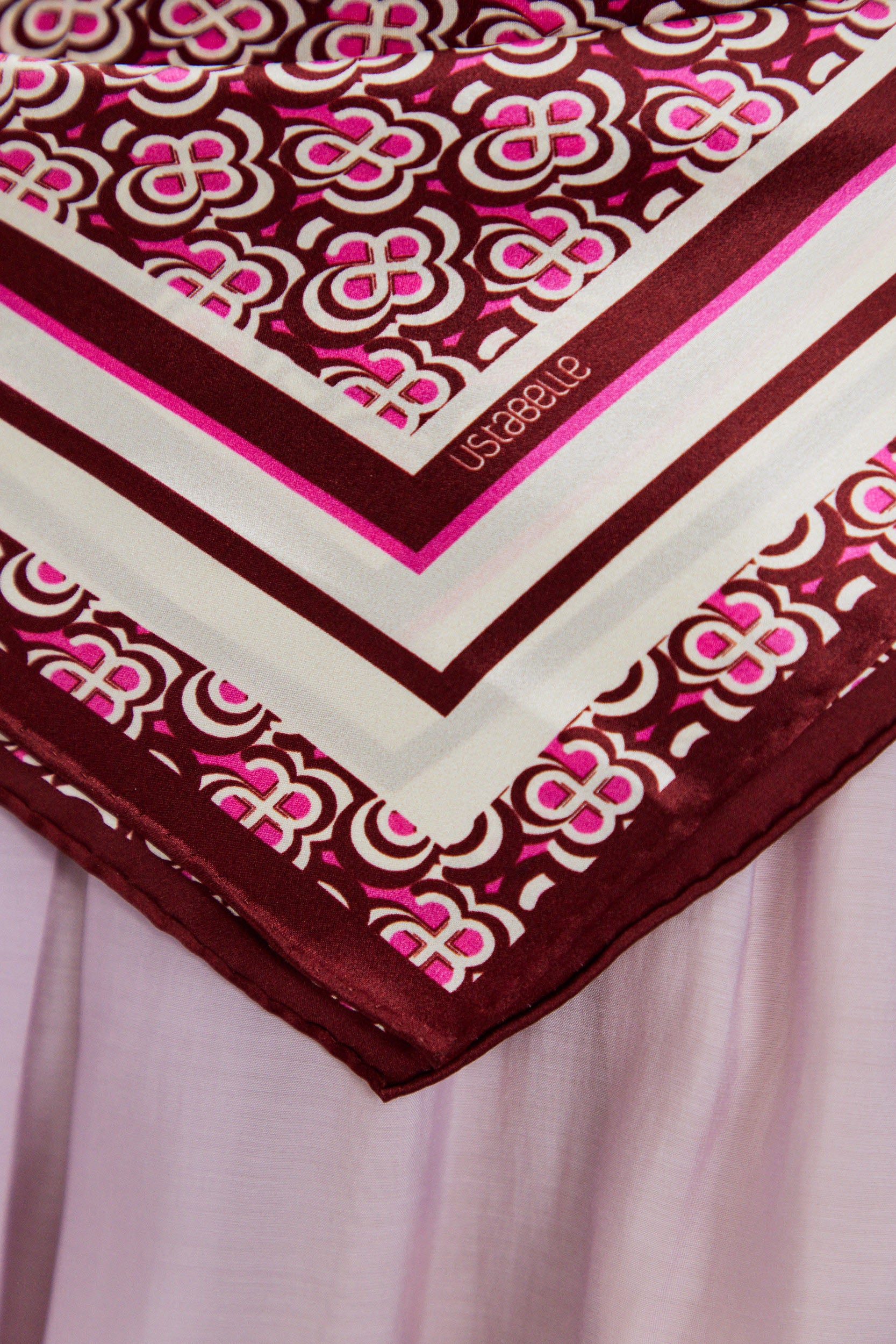 SILK SCARF MEDIUM