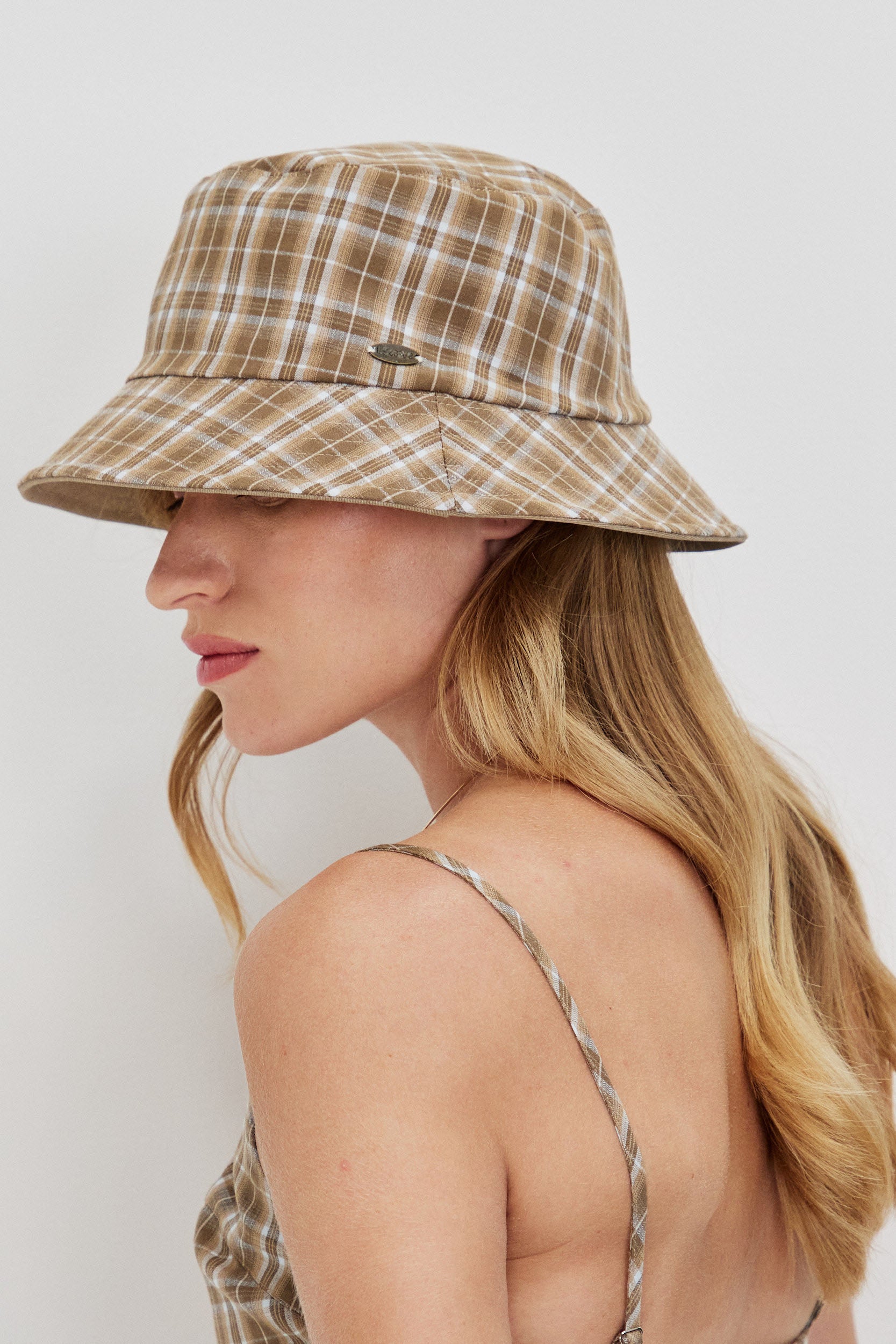 DOUBLE SIDE BUCKET HAT