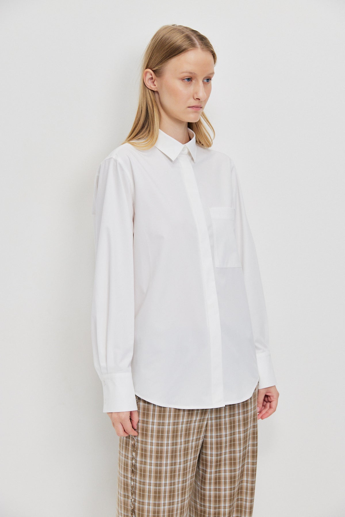 LONG SLEEVE BUTTON SHIRT