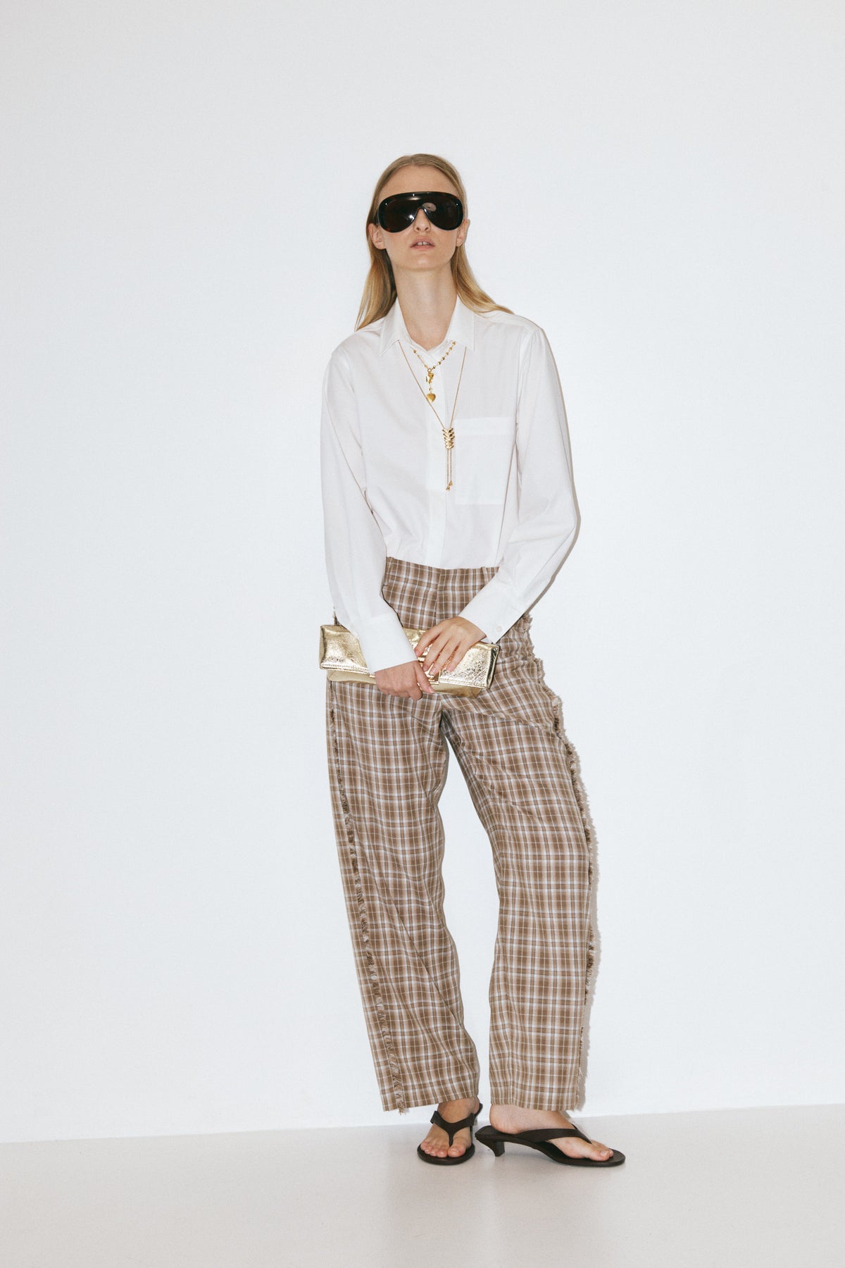 LONG SLEEVE BUTTON SHIRT