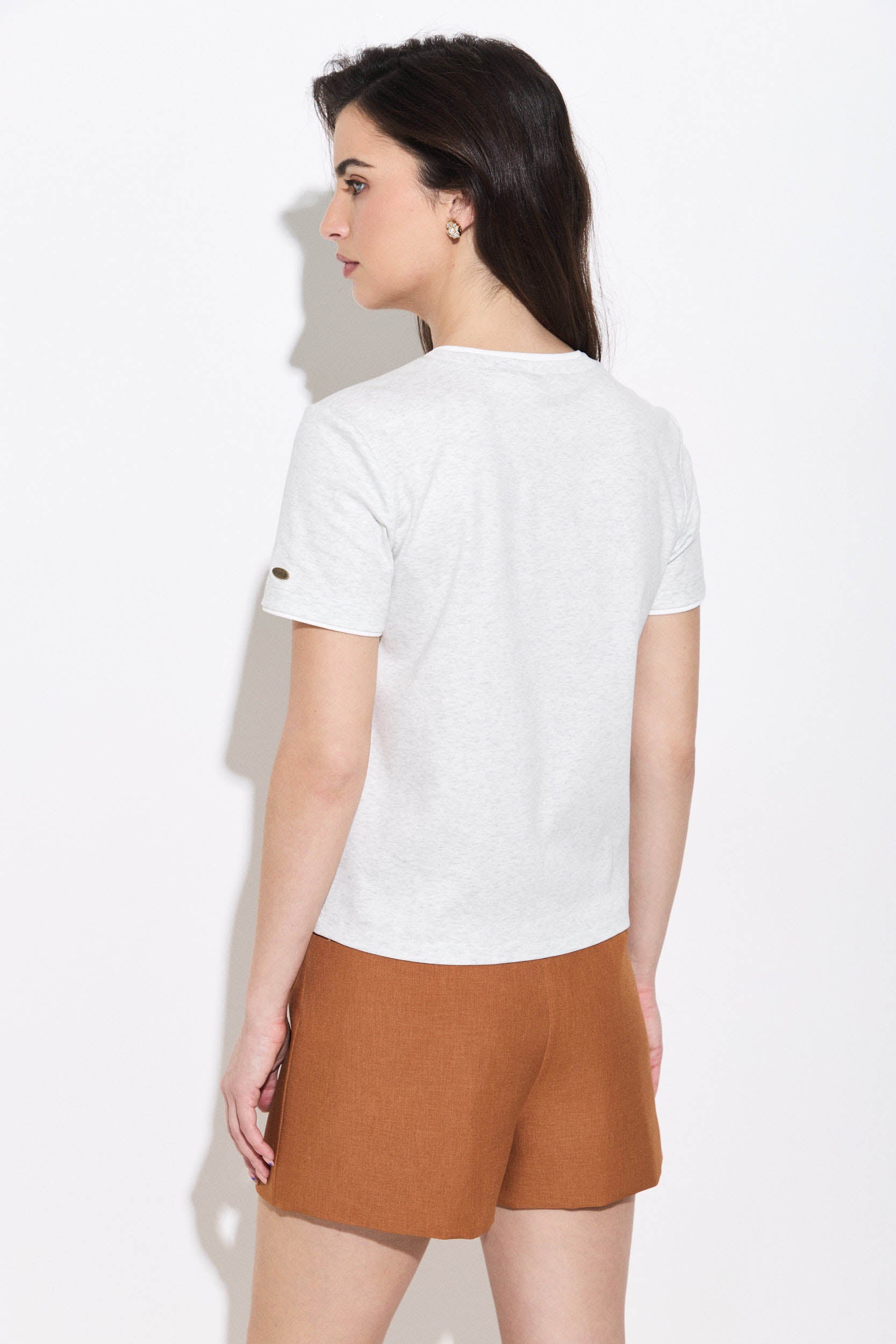 ASYMMETRIC COLLAR T