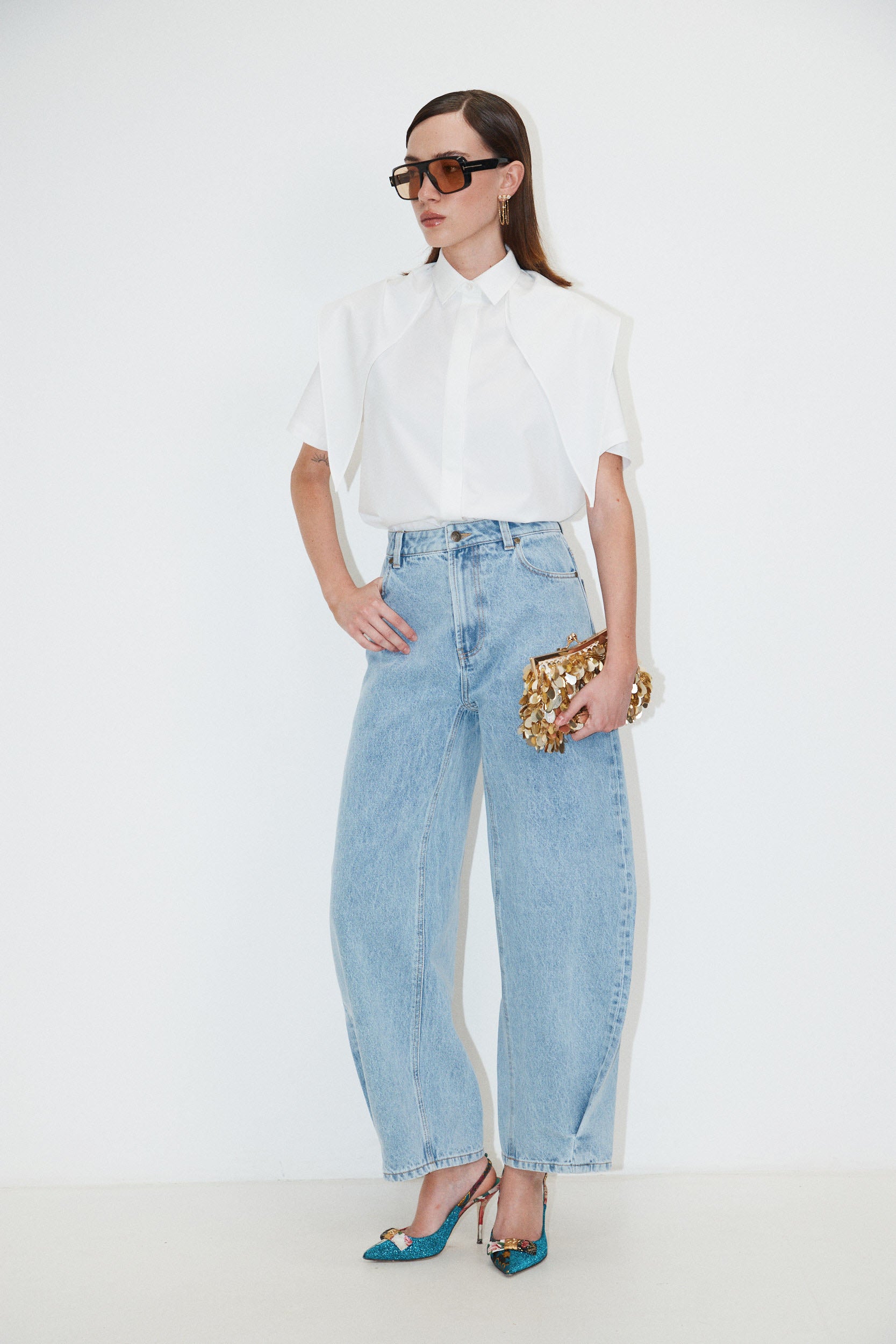 SHORT SLEEVES BUTTON SHIRT