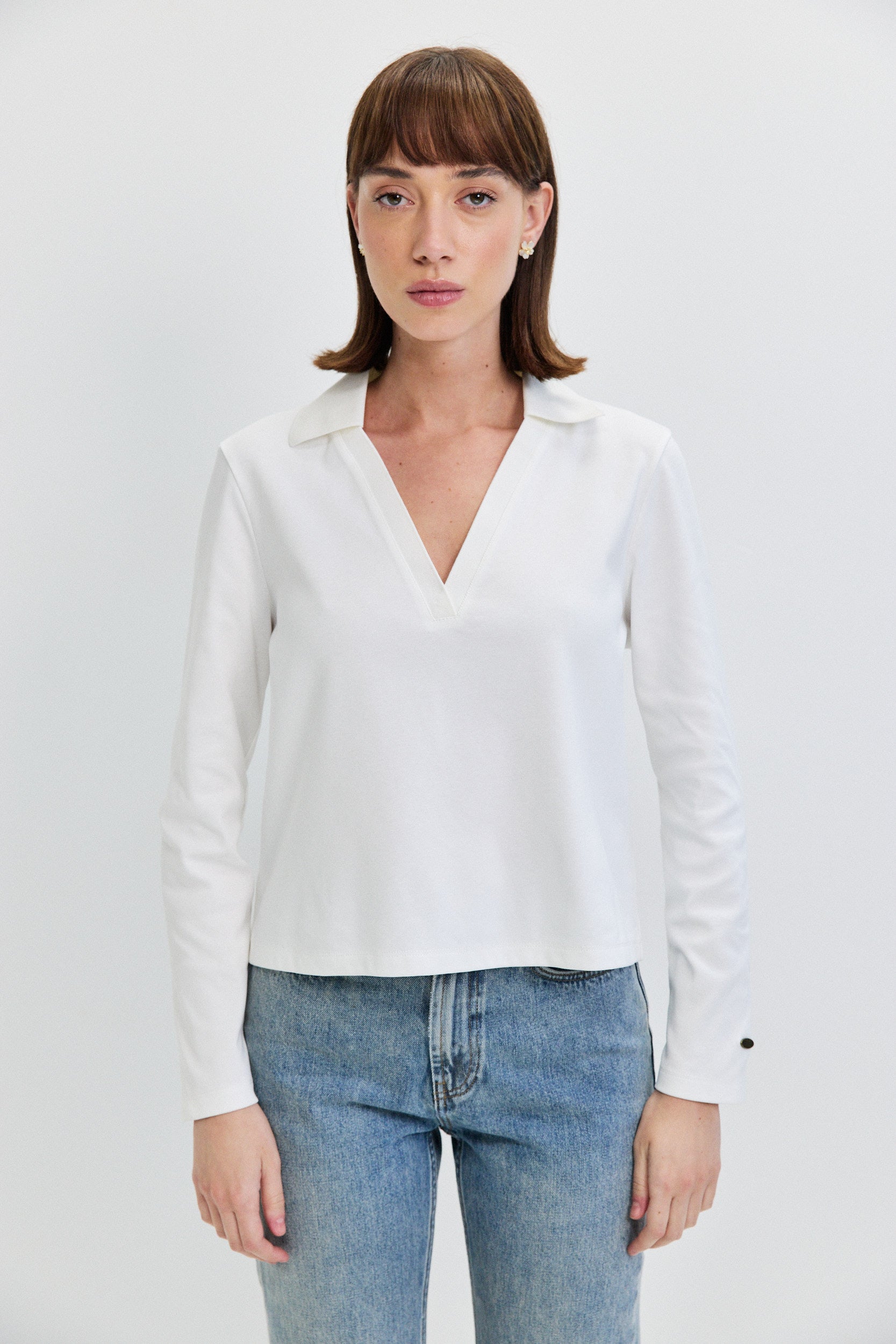 LONG SLEEVES V NECKLINE SHIRT
