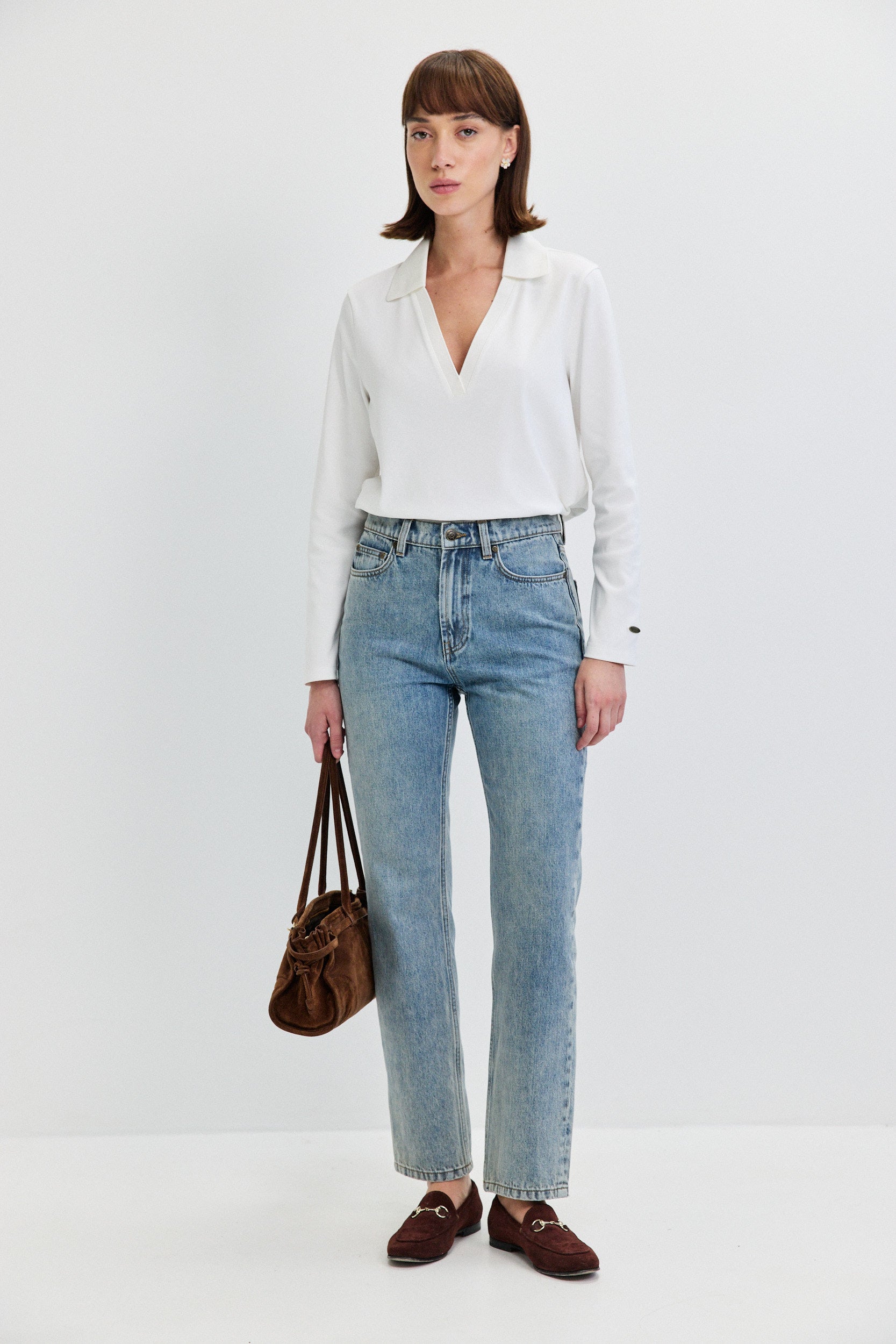 LONG SLEEVES V NECKLINE SHIRT