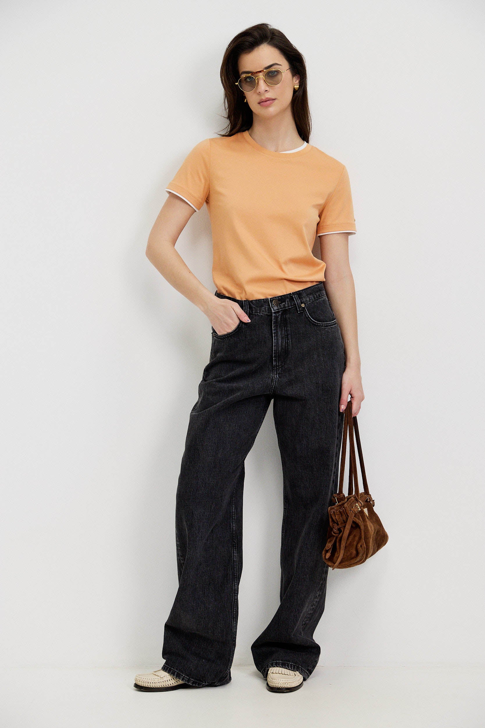 ASYMMETRIC COLLAR T