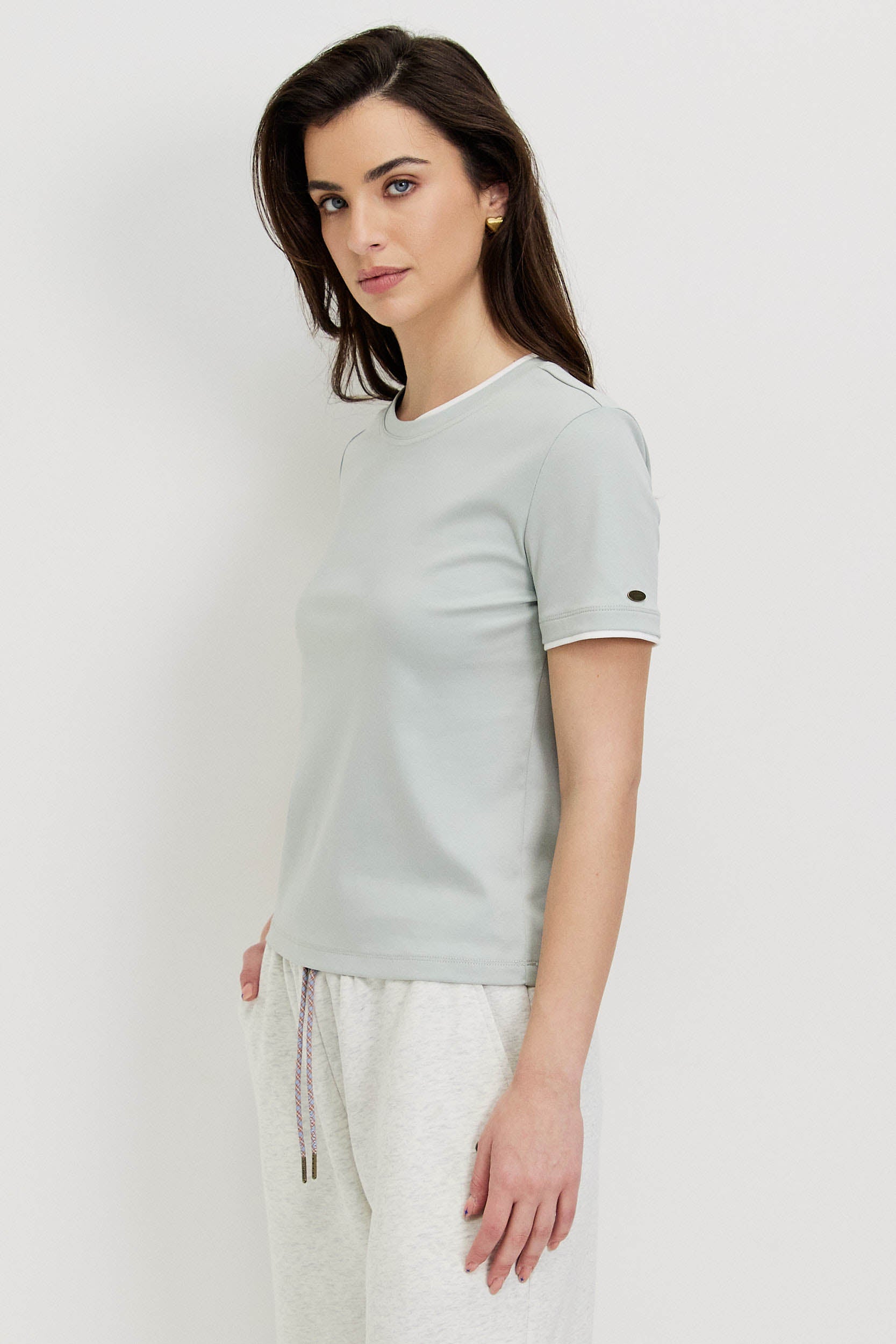 ASYMMETRIC COLLAR T