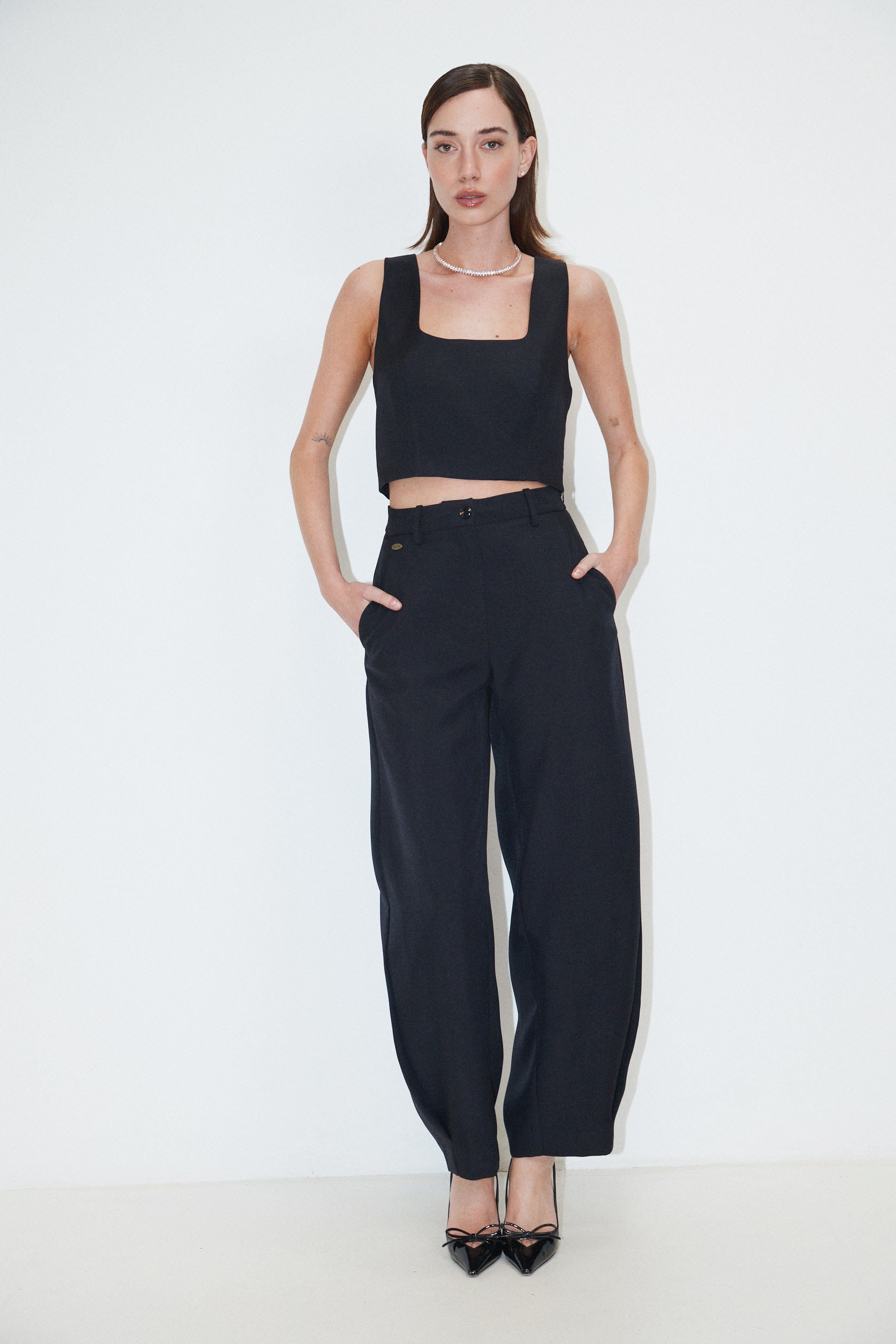 SQUARE CROP TOP