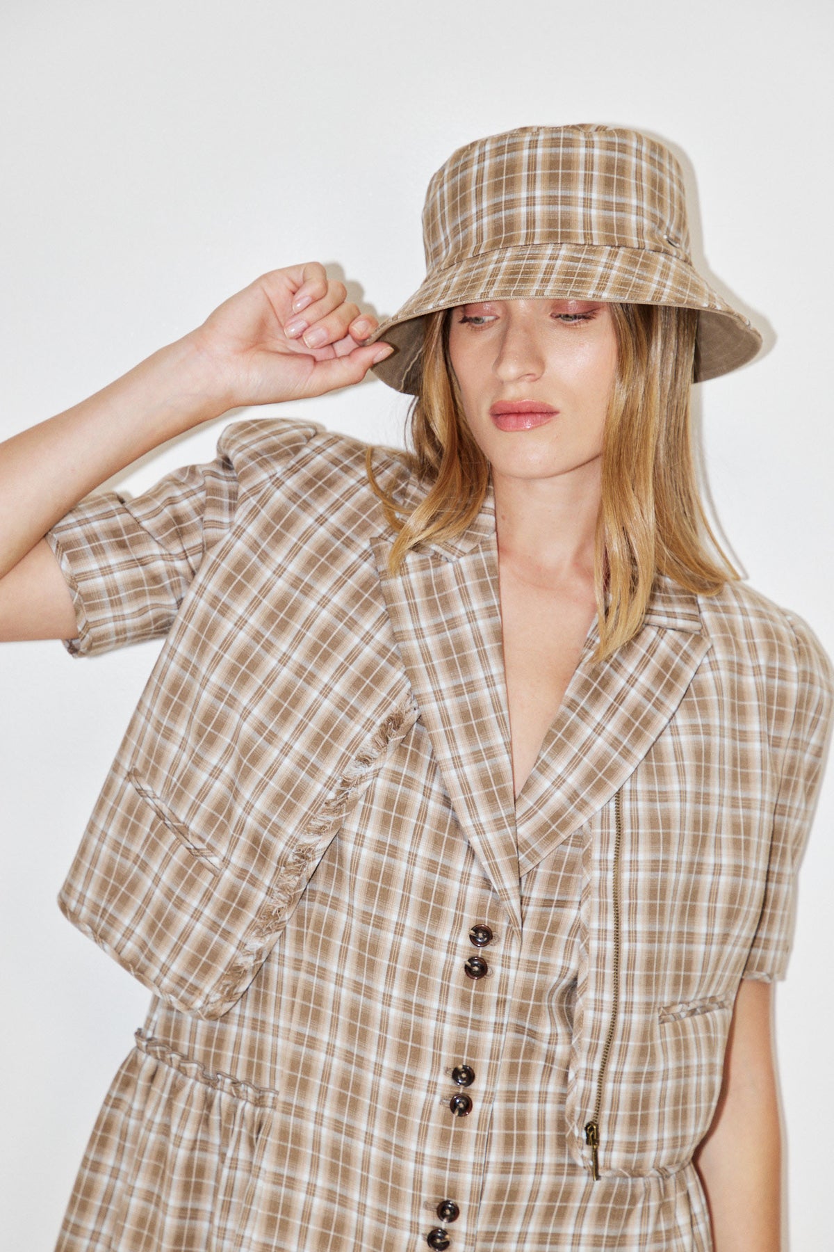 SHORT SLEEVE JACKET