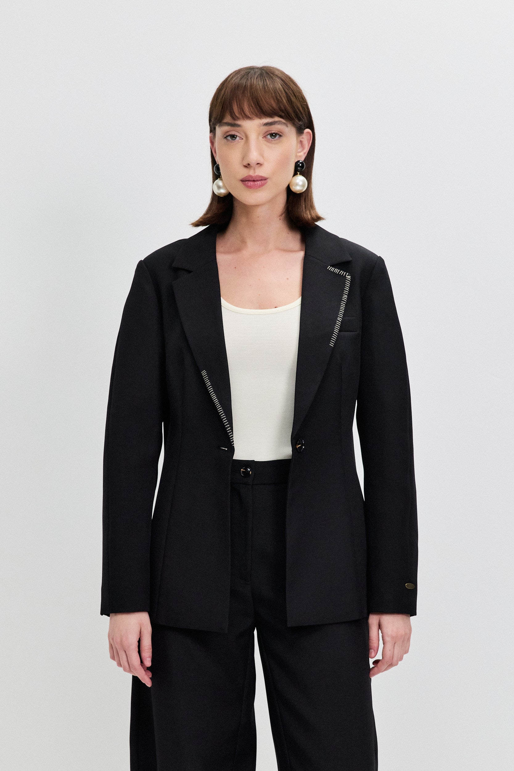 TAILORED JACKET WITH BALLOON SLEEVES AND EMBROIDERY