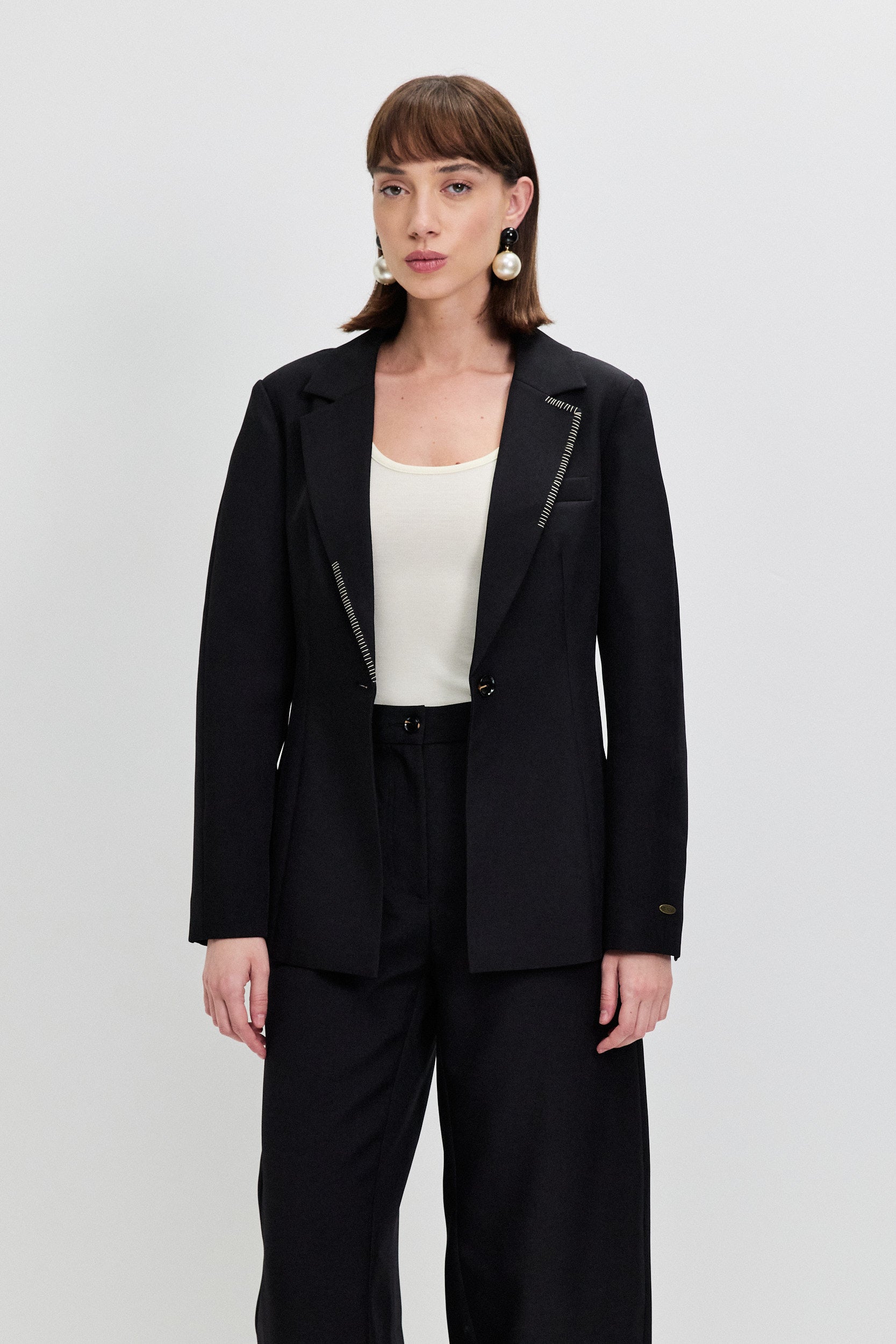 TAILORED JACKET WITH BALLOON SLEEVES AND EMBROIDERY