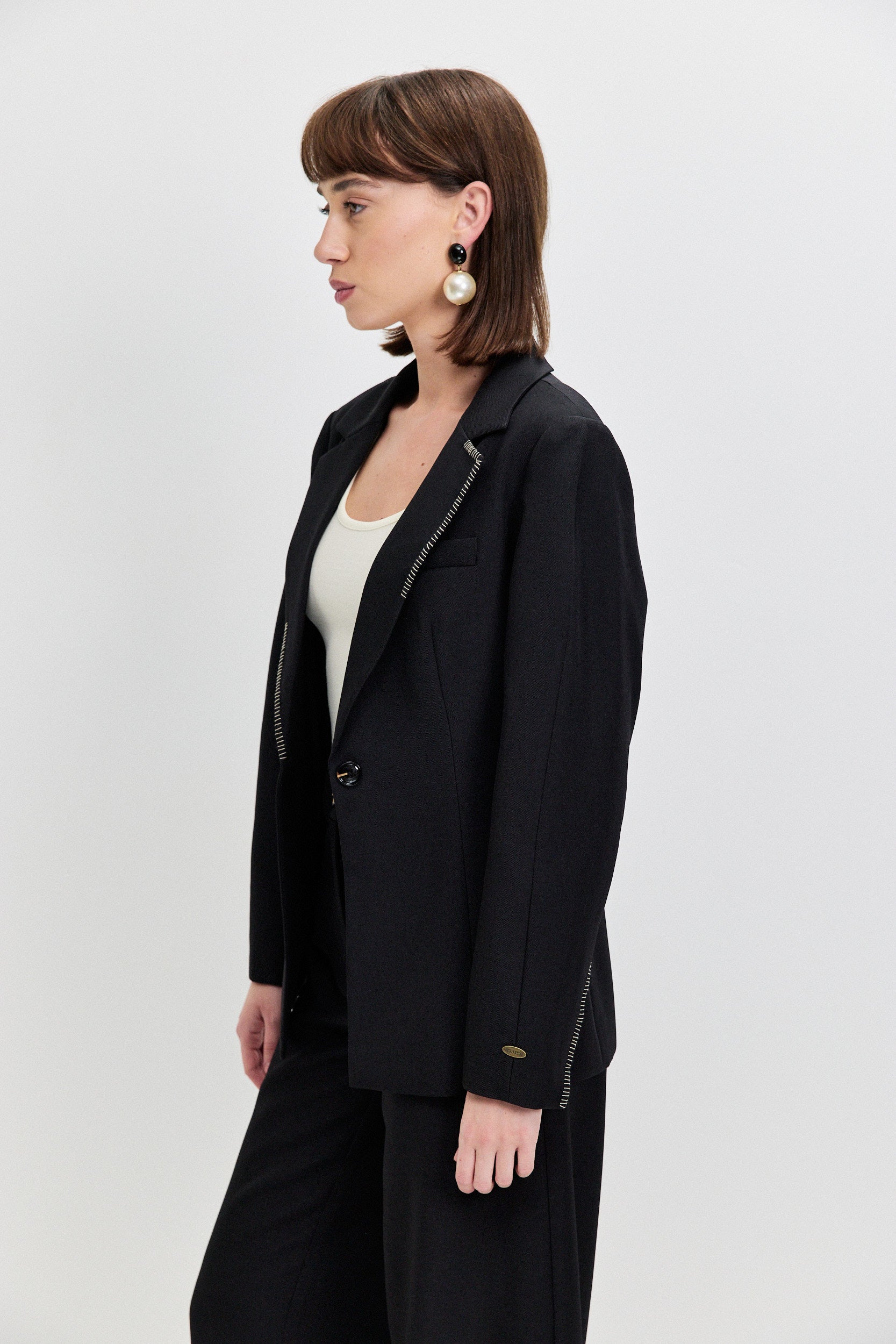 TAILORED JACKET WITH BALLOON SLEEVES AND EMBROIDERY