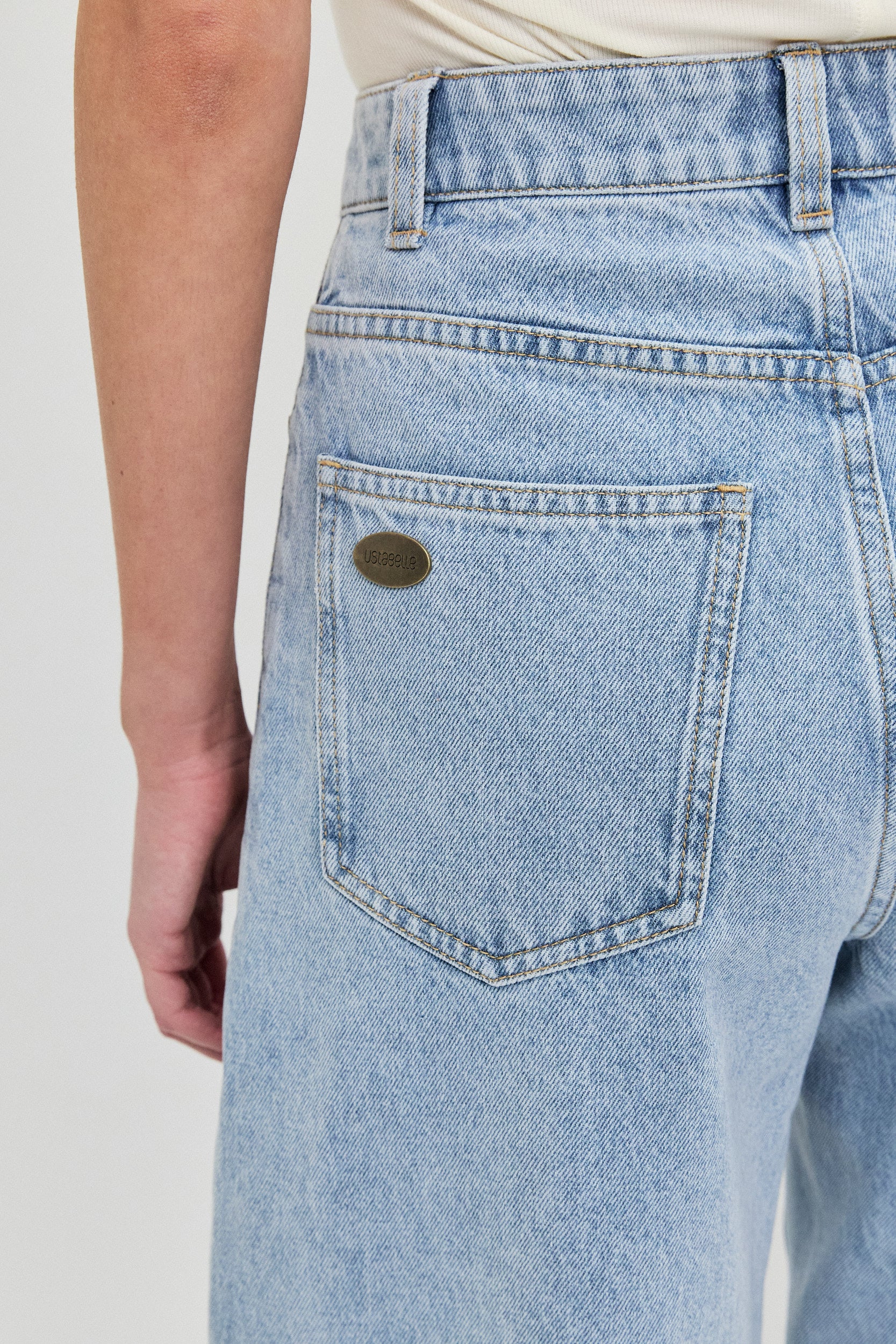 NO. 110 BALLOON JEANS