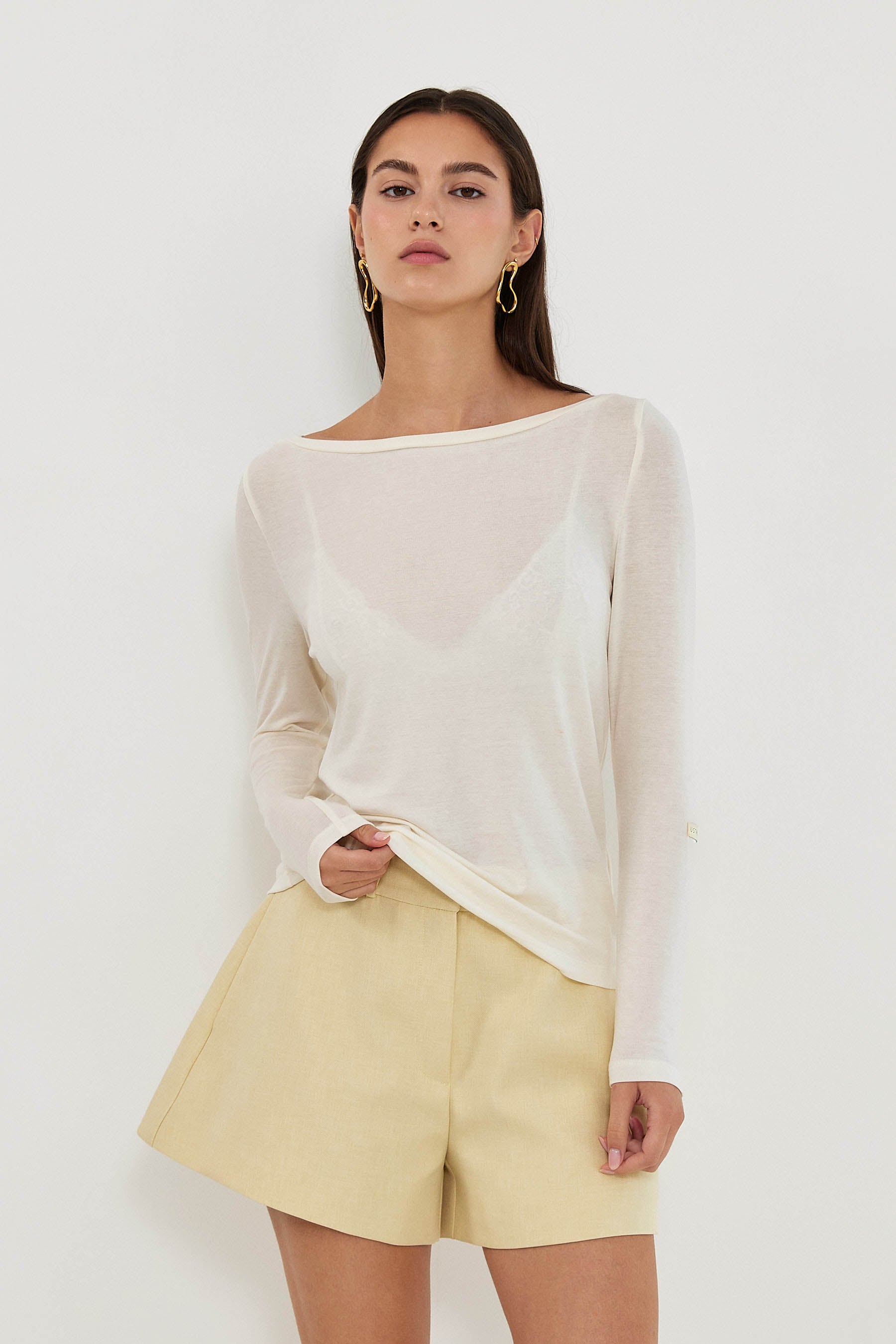 BOAT NECKLINE LONG SLEEVES SHIRT
