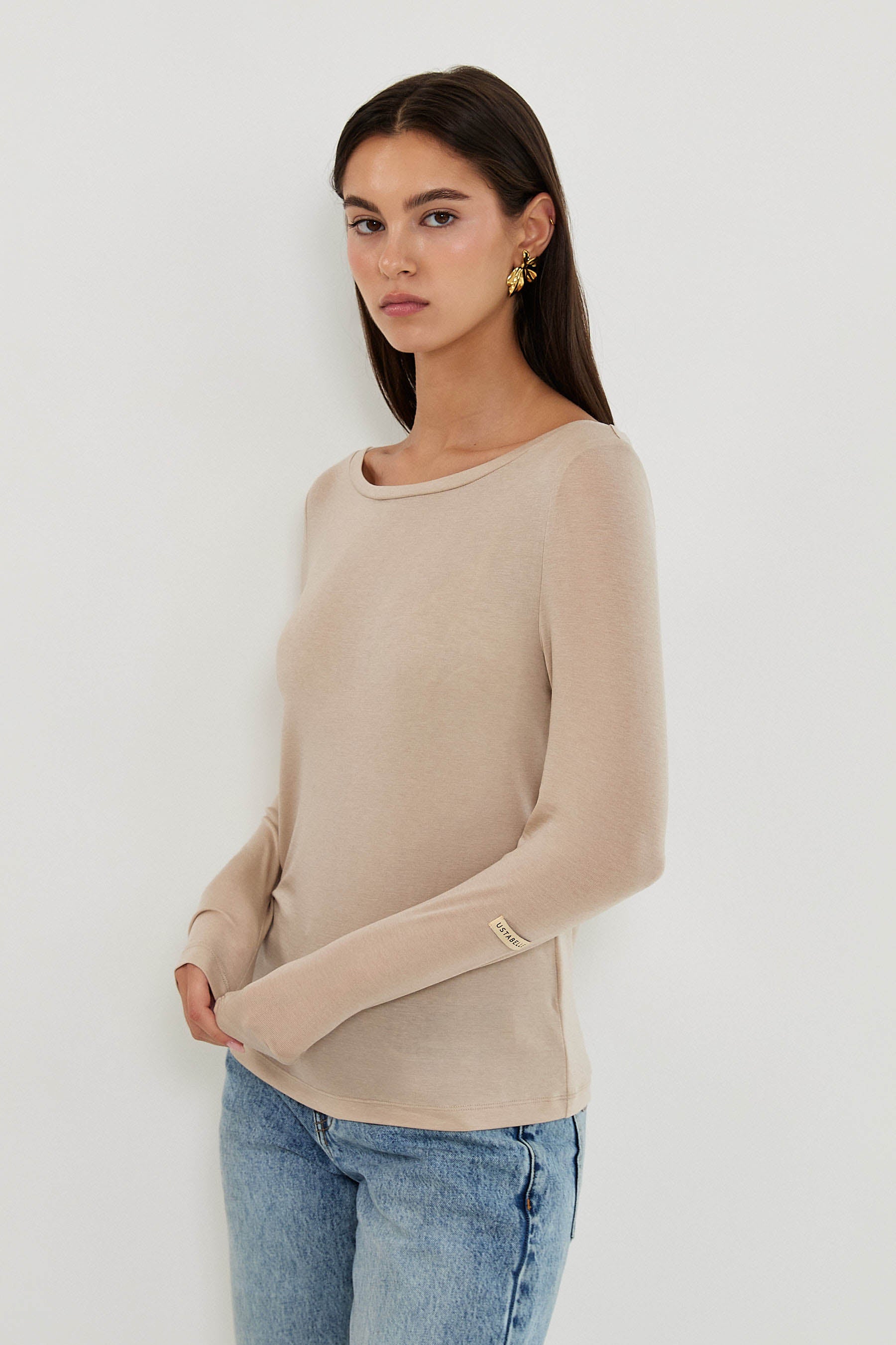 BOAT NECKLINE LONG SLEEVES SHIRT