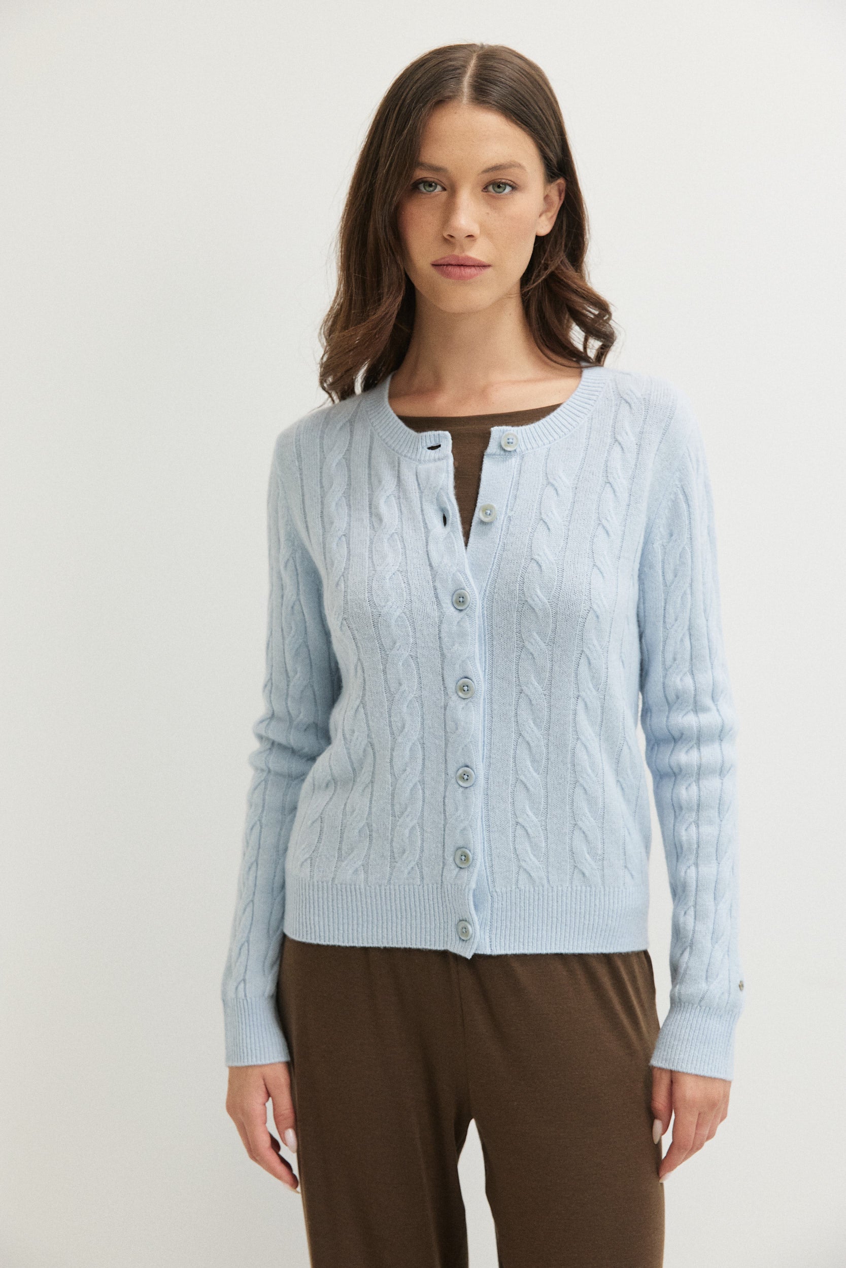 CABLE CARDIGAN