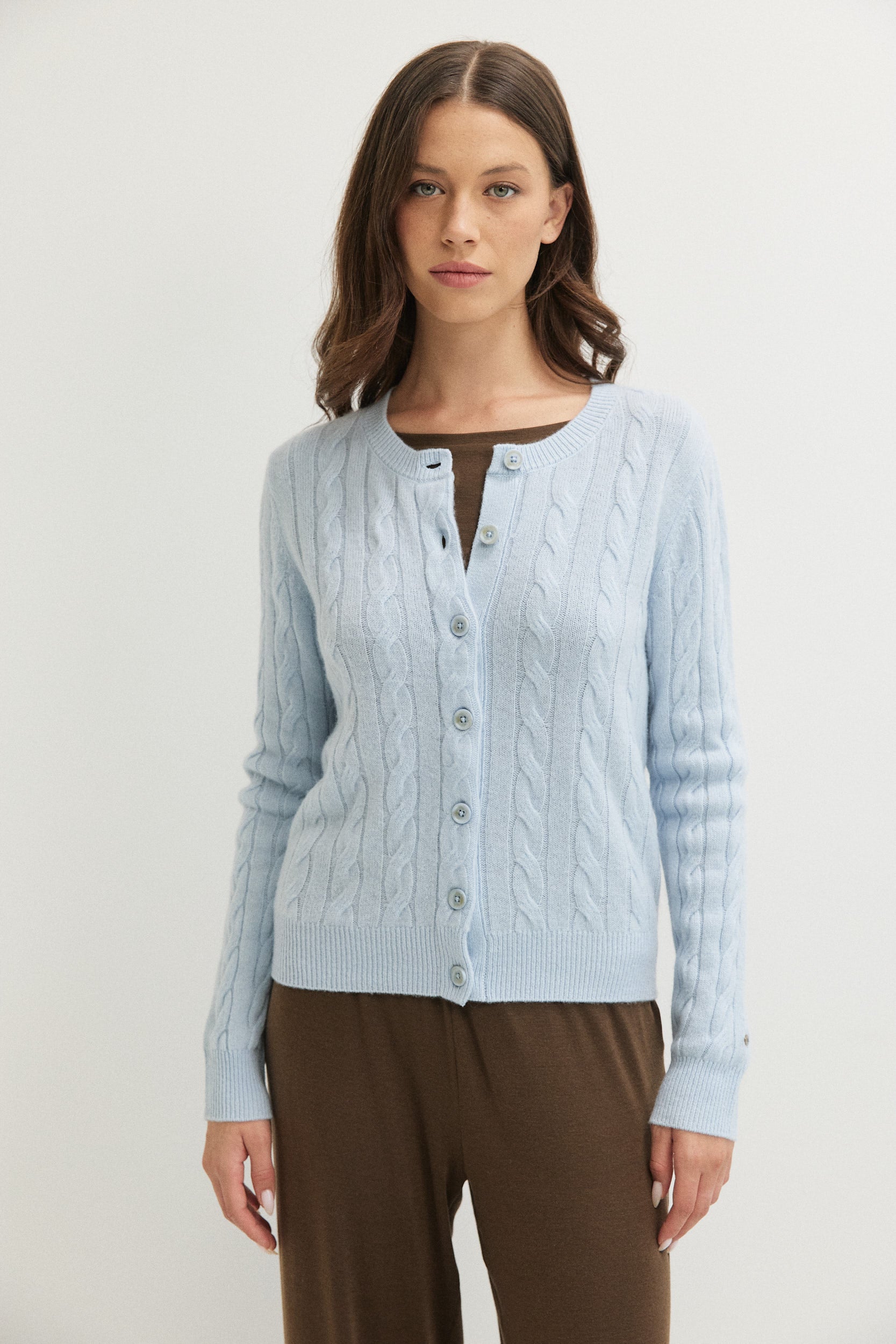 CABLE CARDIGAN