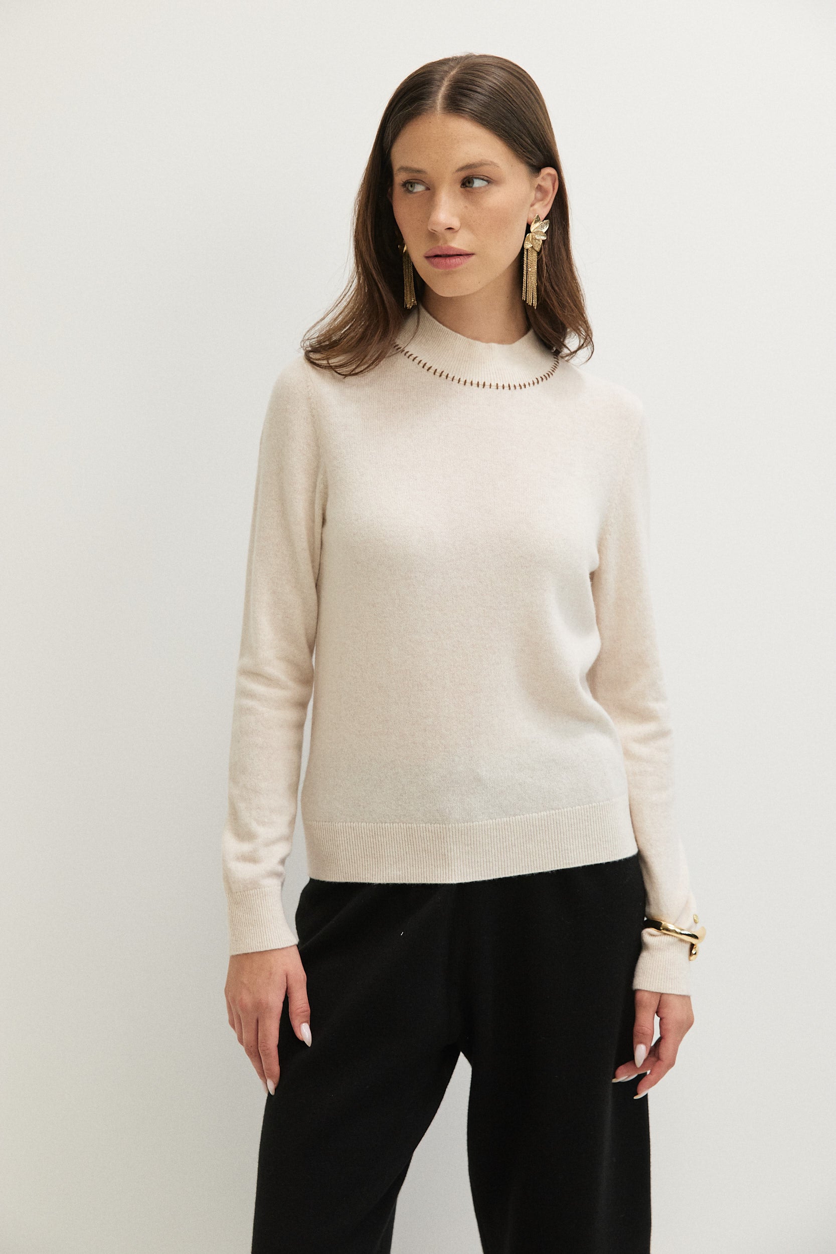 THIN WOOL EMB KNITWEAR