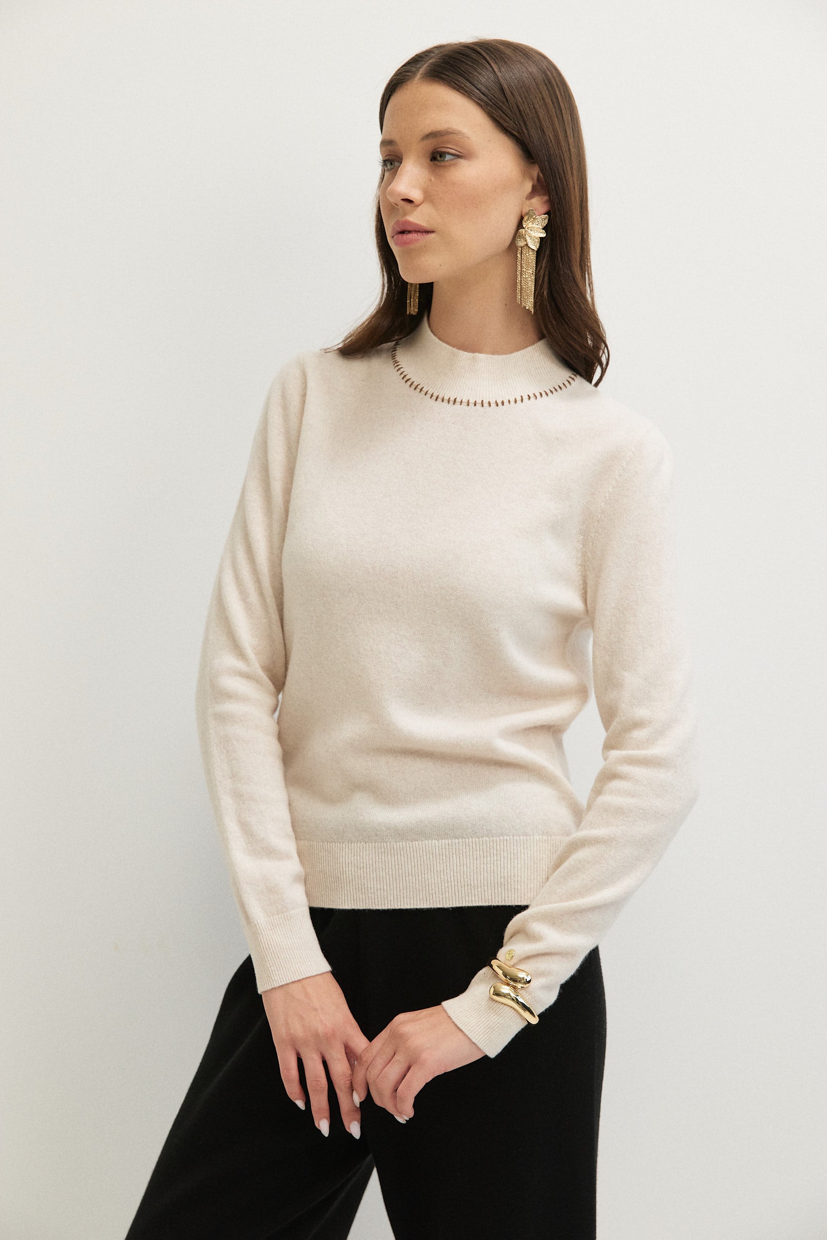THIN WOOL EMB KNITWEAR