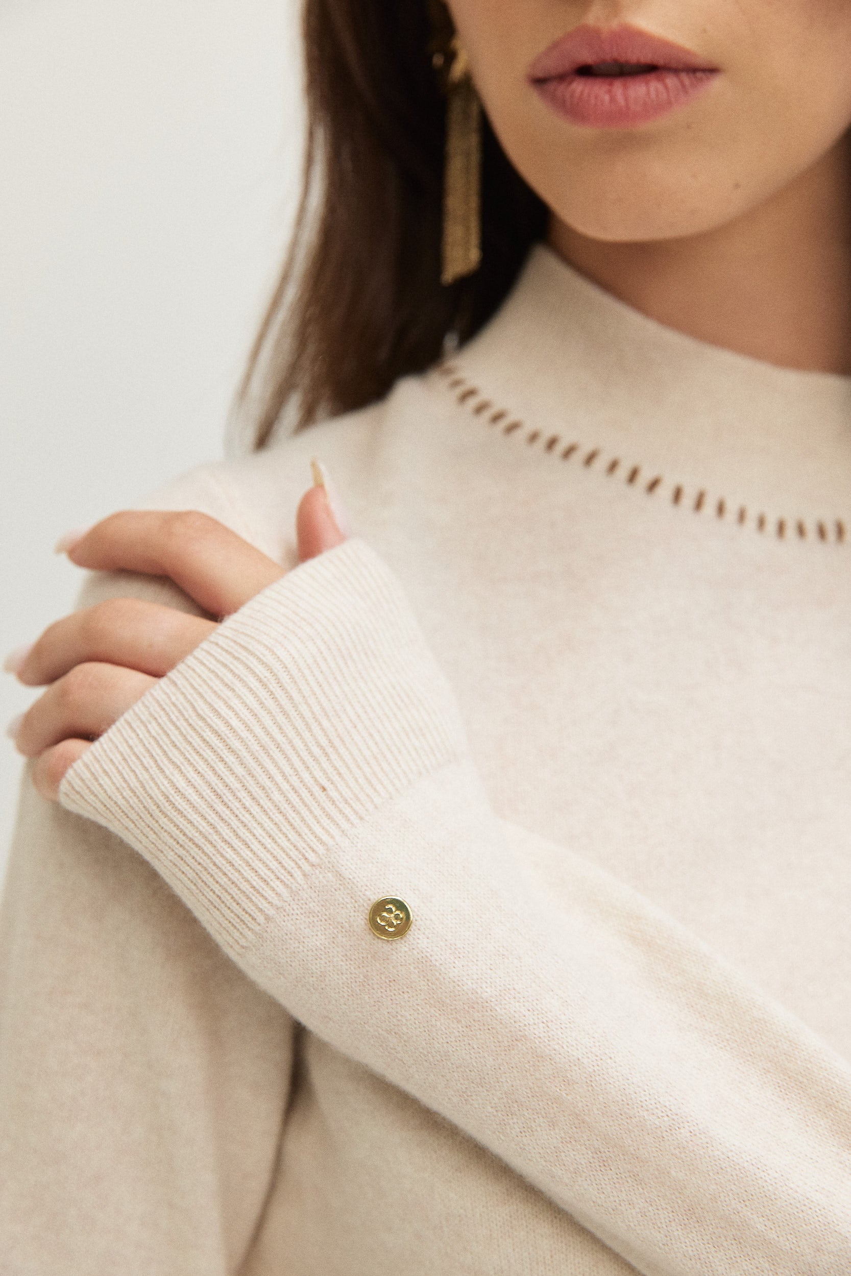 THIN WOOL EMB KNITWEAR